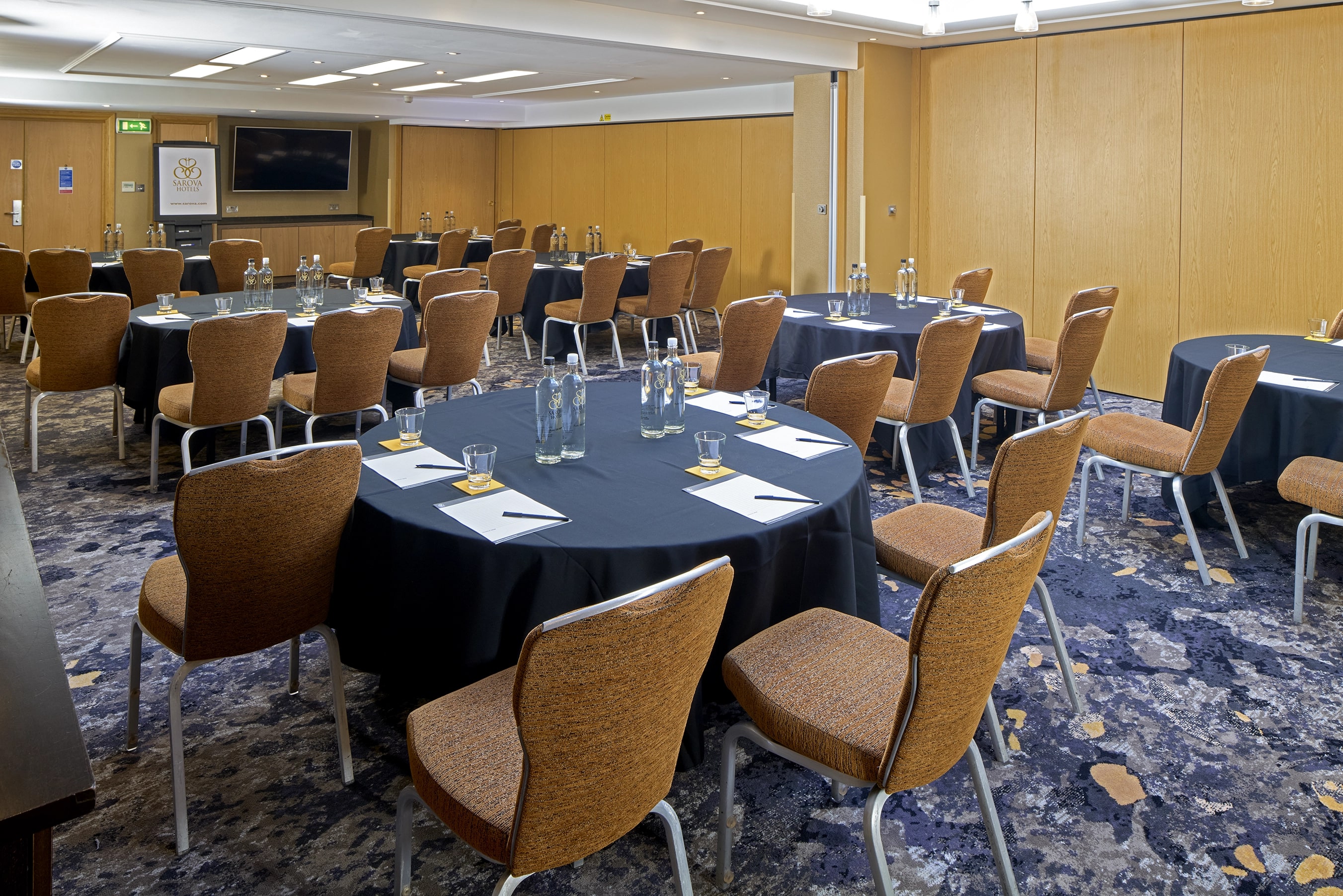 Buckingham Suite - 3yzucmueek0.jpg