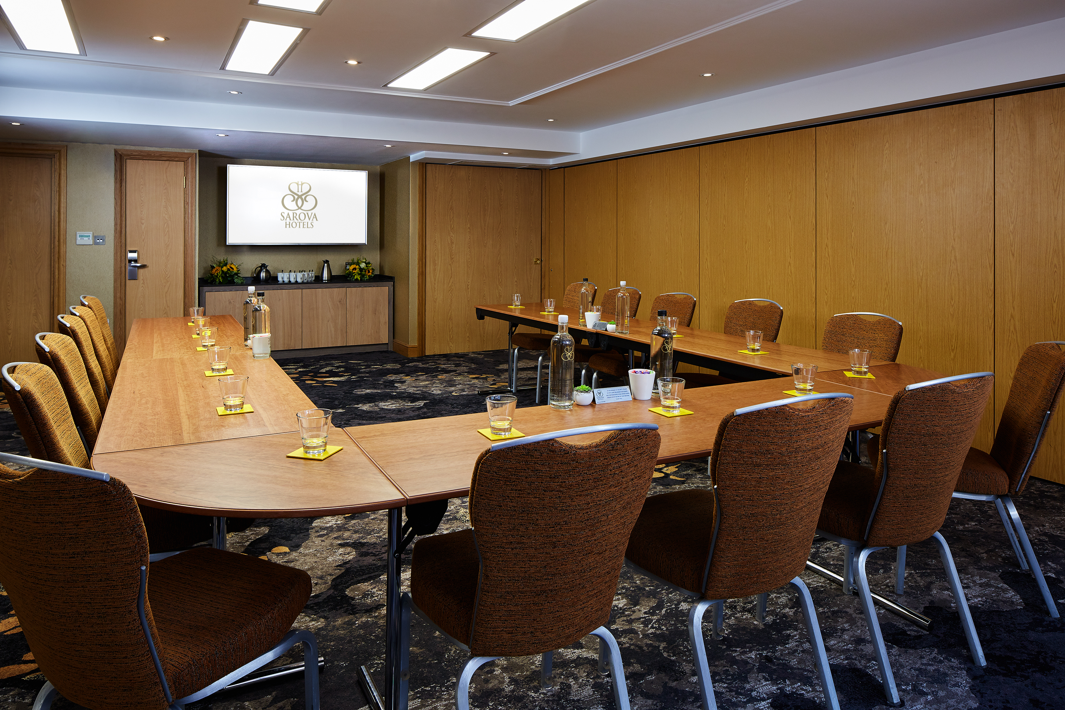 Buckingham Suite - subzurbmxyr.jpg