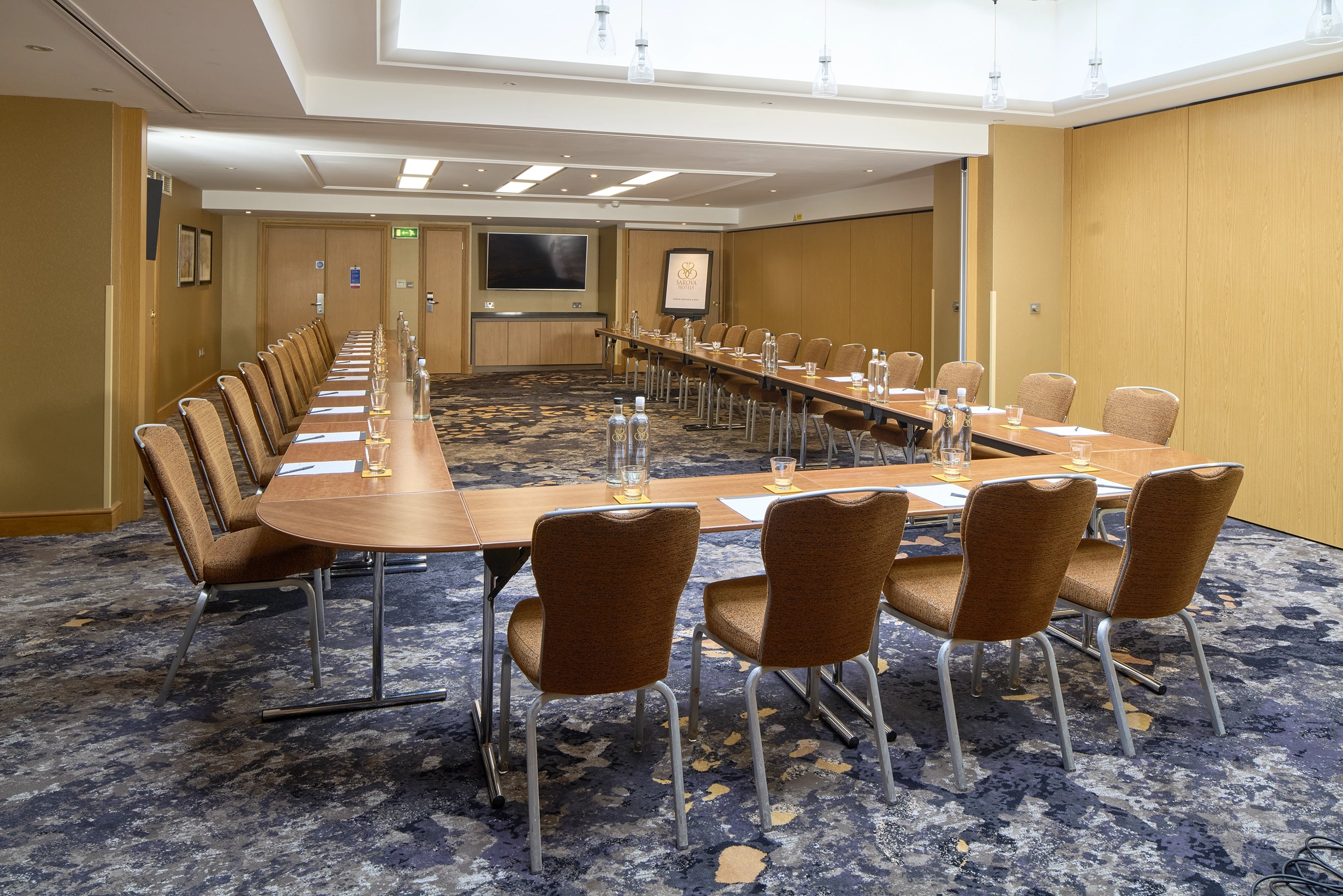 Buckingham Suite U-shape meeting room at The Bull Hotel, ideal for corporate events.