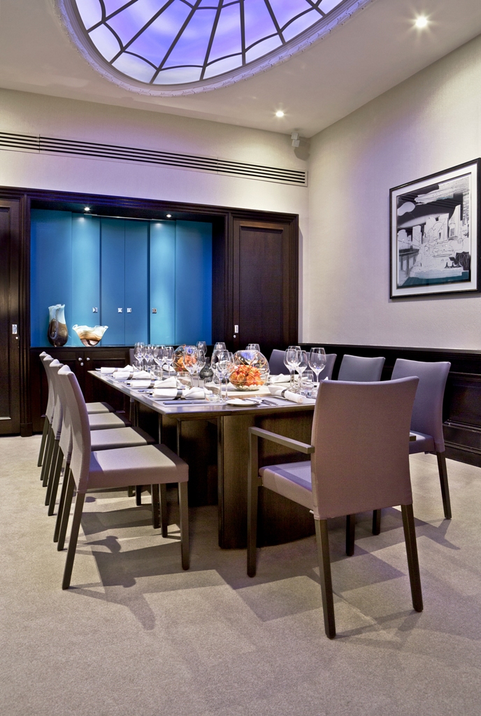 Elegant private dining room at Threadneedles Hotel, ideal for corporate events and intimate meetings.
