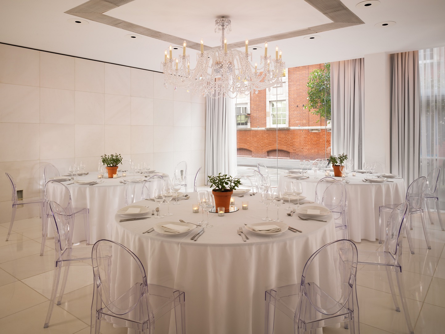 Backroom - is2jbxlqmfm.jpg