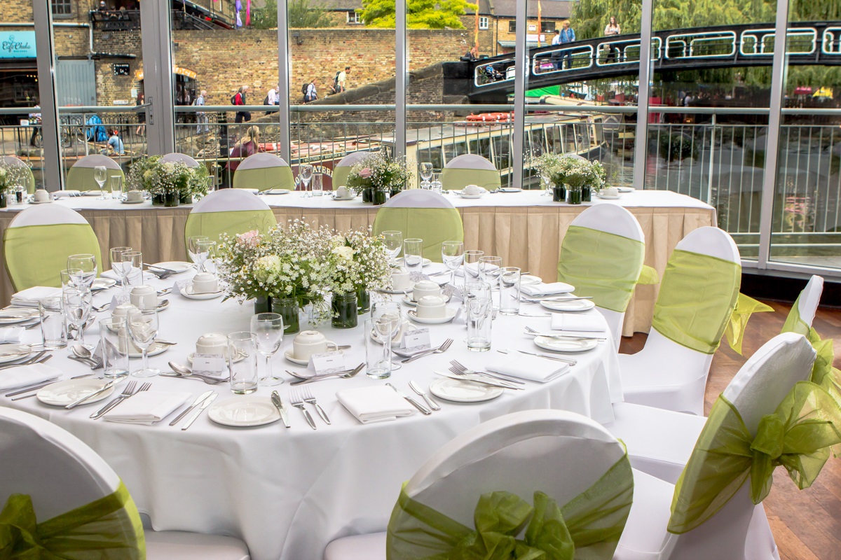 The Glasshouse on the Lock - ikxe0o50pvo.jpg