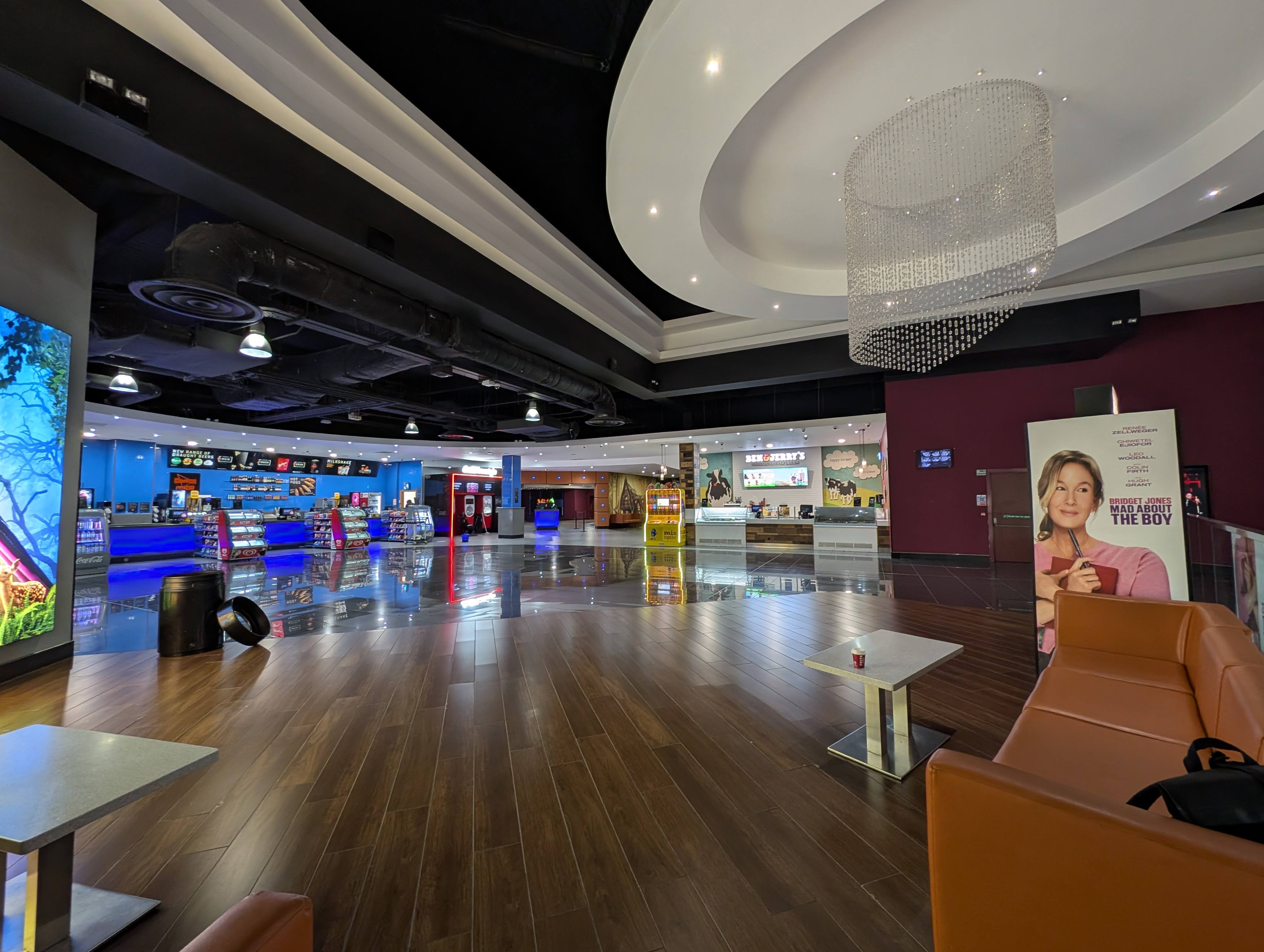 Cinema Screens - 03bb0c7b-1ec0-4459-b0da-530427c8756f.jpg