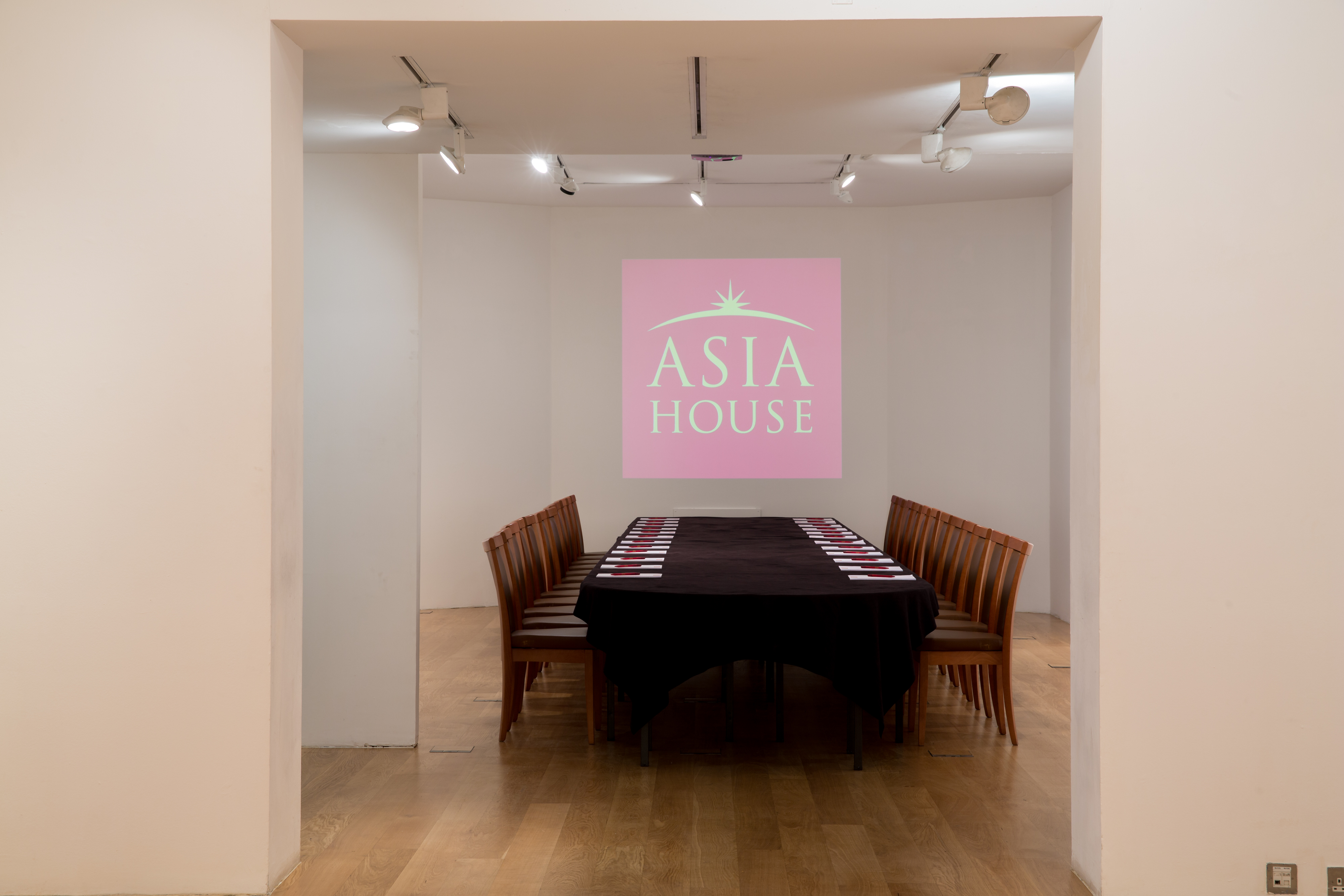 The Gallery - pwvdlw0zy5f.jpg