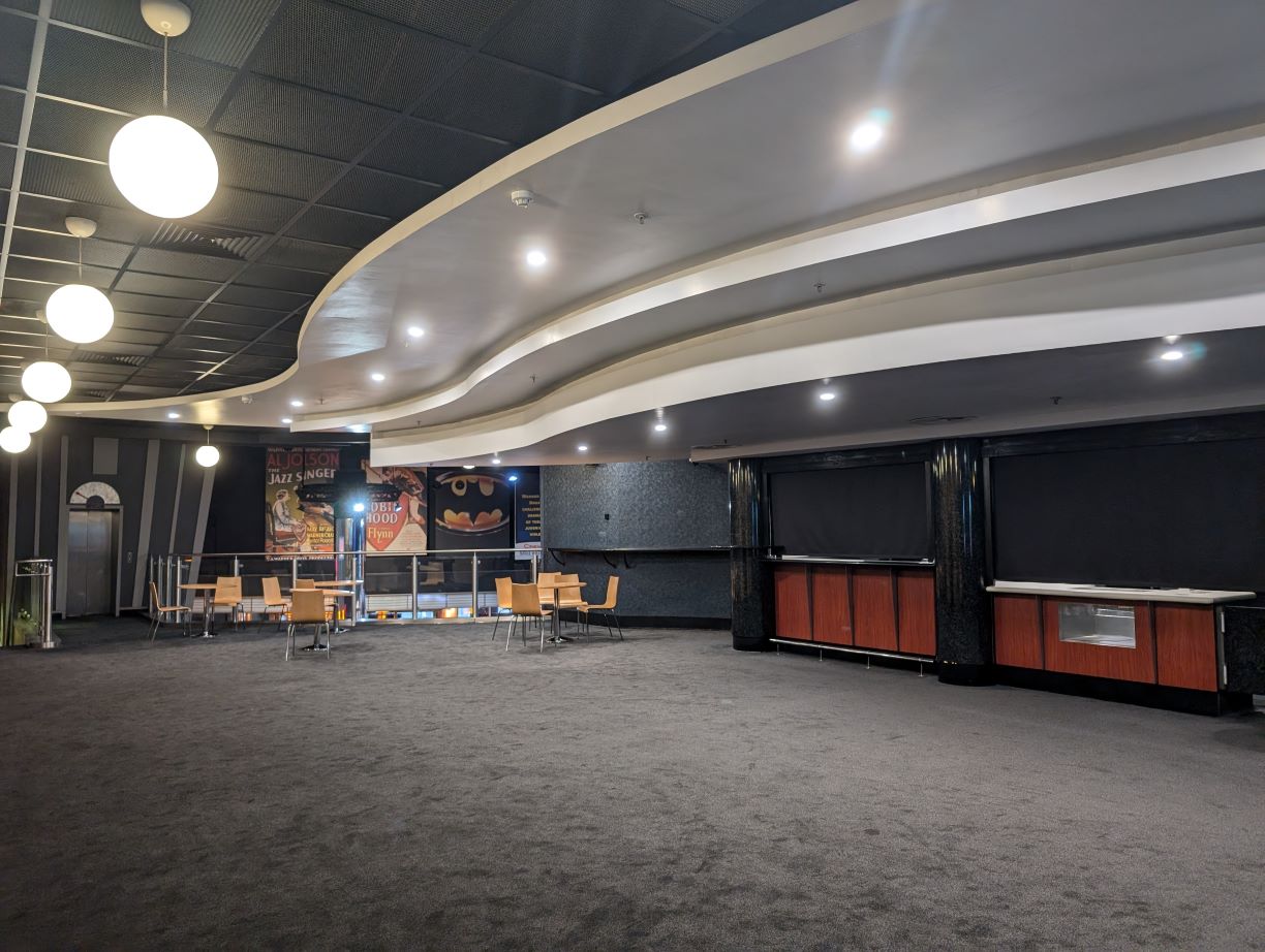 Cinema Screens - fda1bdec-5435-4cae-ba0f-2f867a7d7f4b.jpg