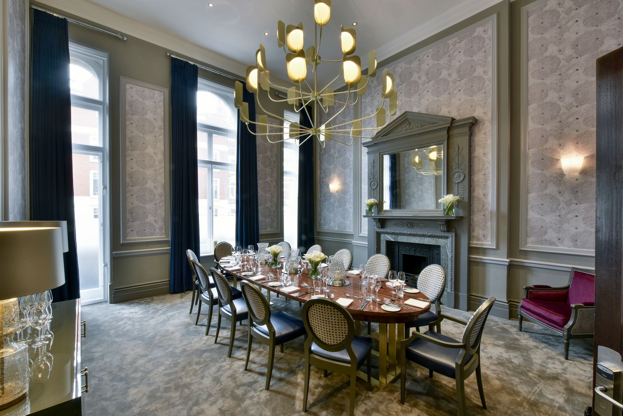 Elegant meeting room at Andaz London with round table, ideal for exclusive events.