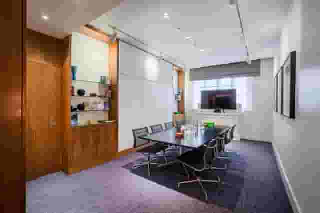 Monument Suite