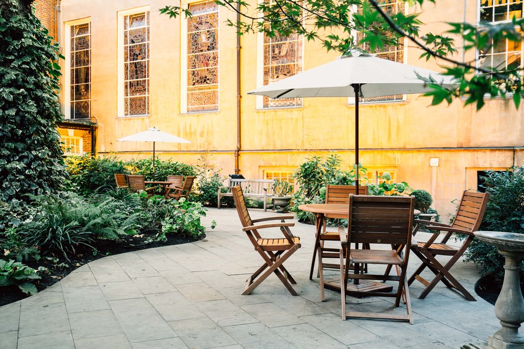 Charming outdoor venue at Stationers' Hall for intimate gatherings and networking events.