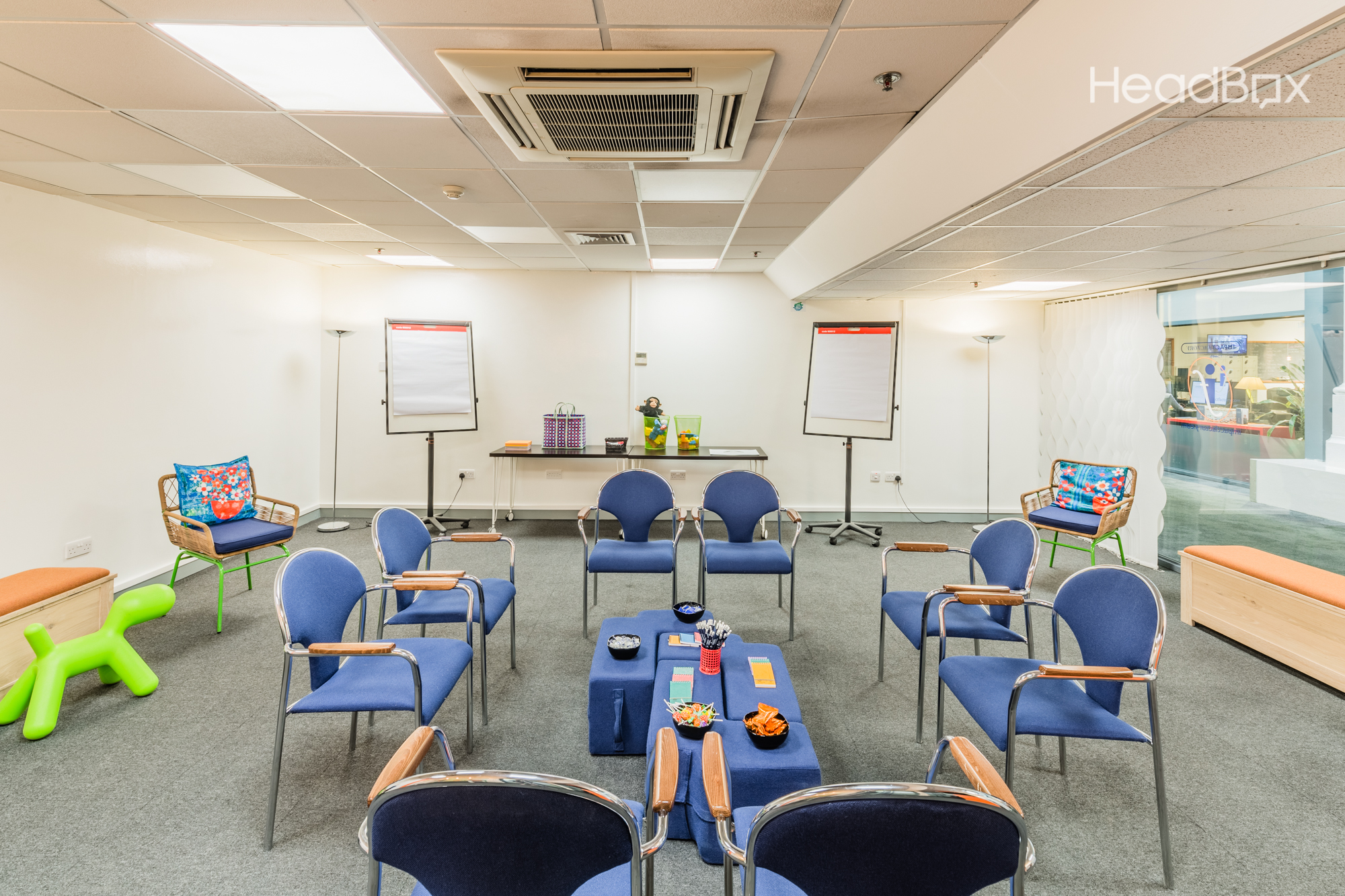 White Room in Impact Factory, circular seating for engaging workshops and team-building.