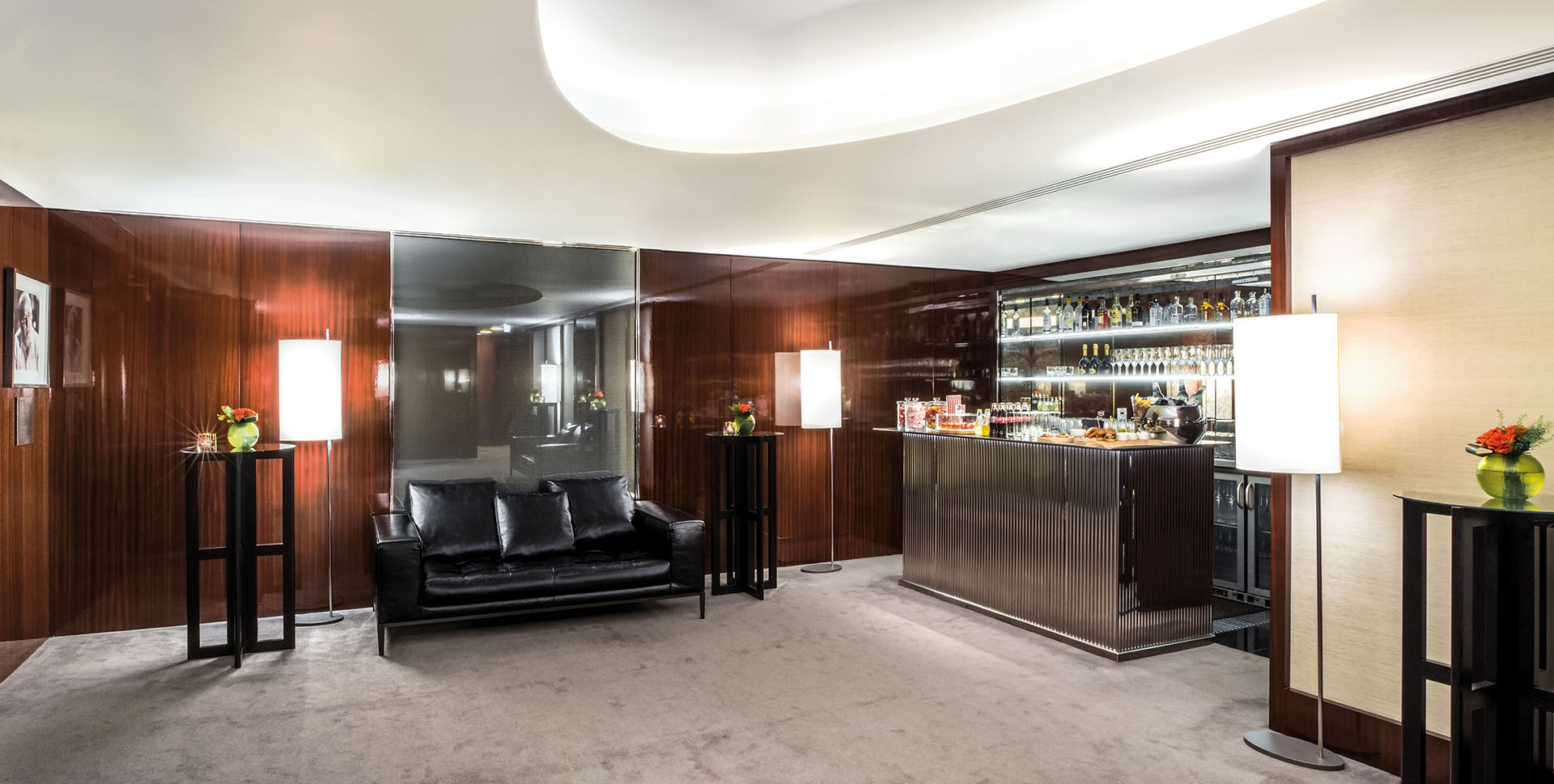 Sleek lounge at Bulgari Hotel London, ideal for networking and informal meetings.