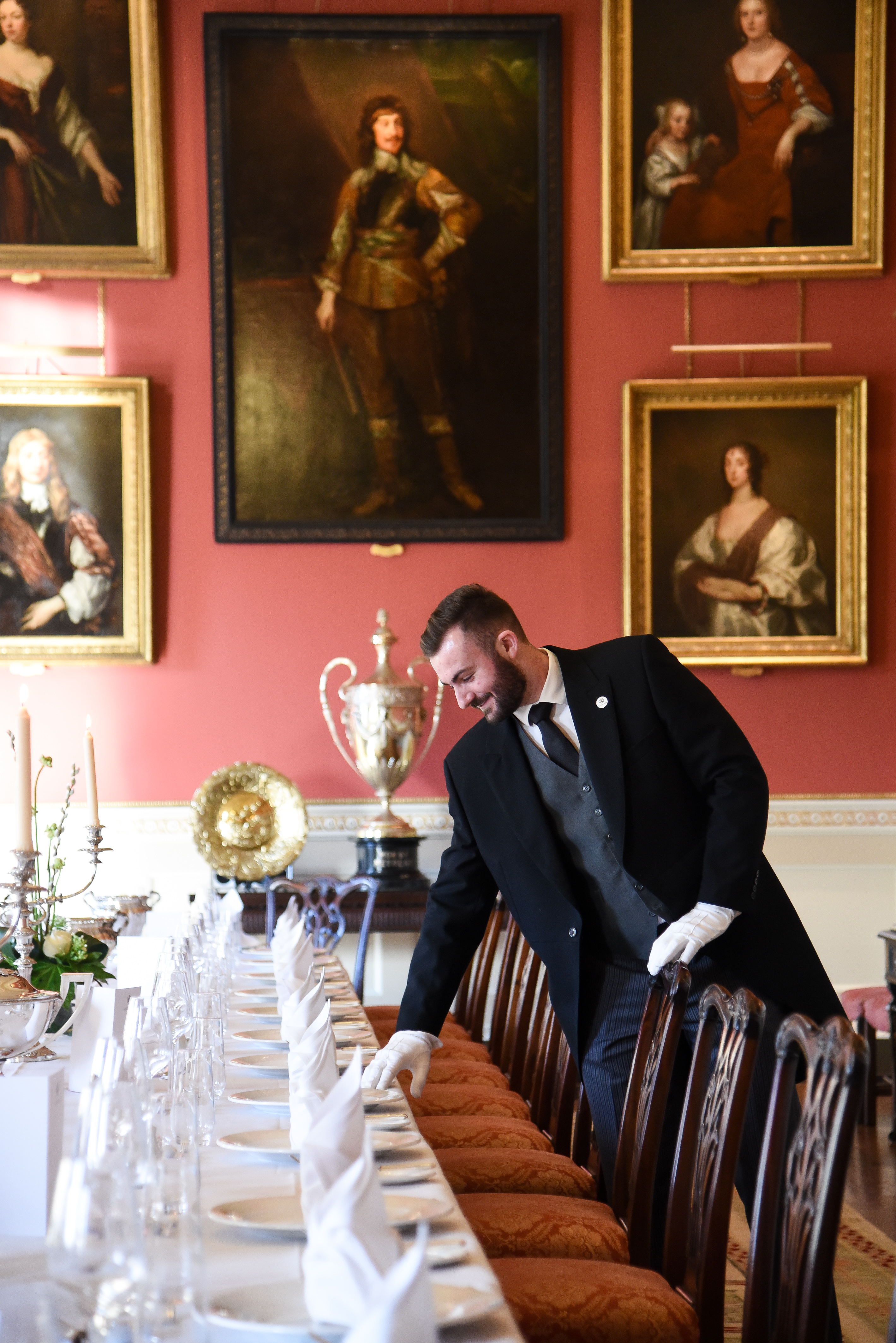Private dining room at Weston Park, elegant decor for upscale meetings and gatherings.