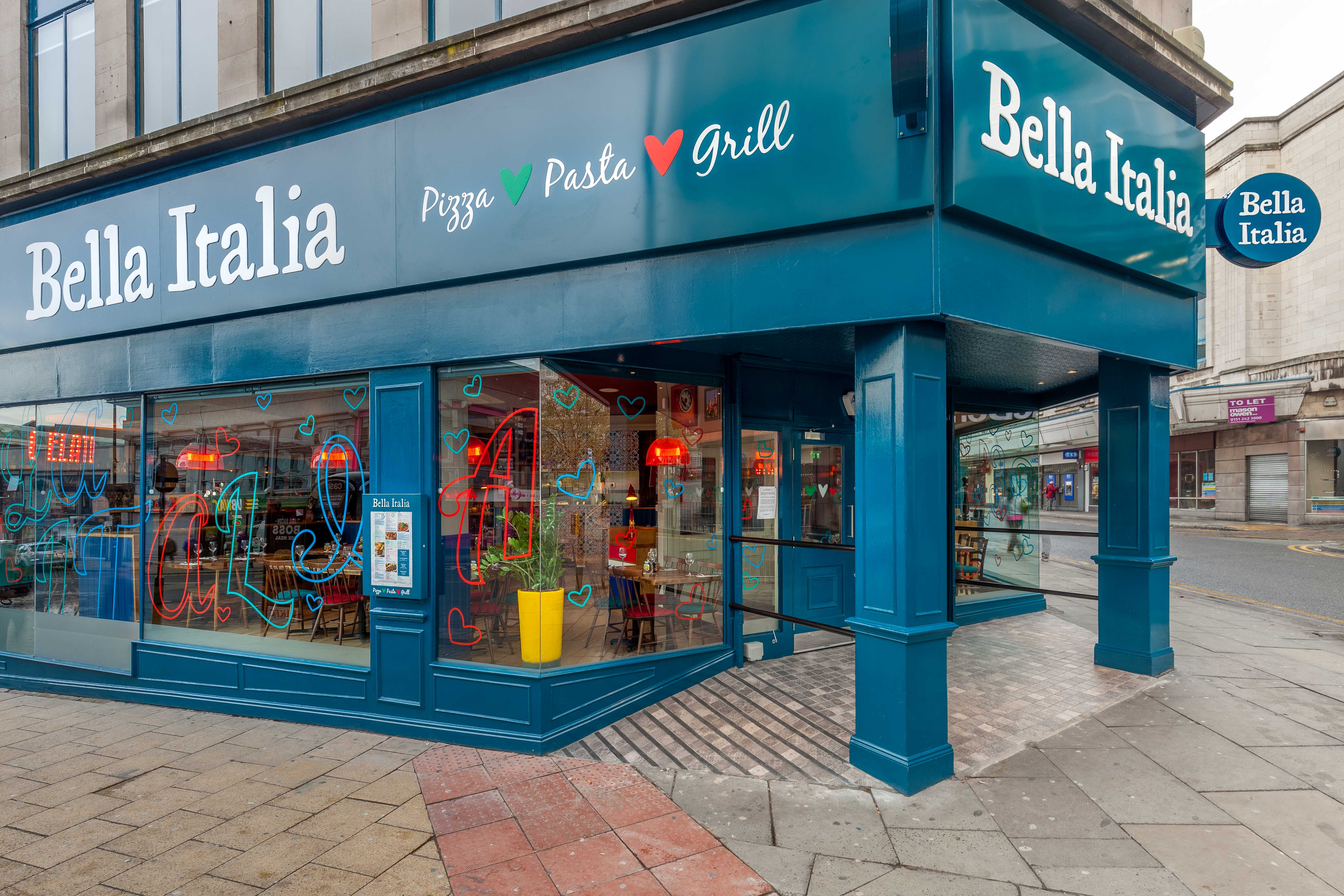 Vibrant Tuscany Room exterior in Bella Italia Liverpool, ideal for casual meetings and networking.