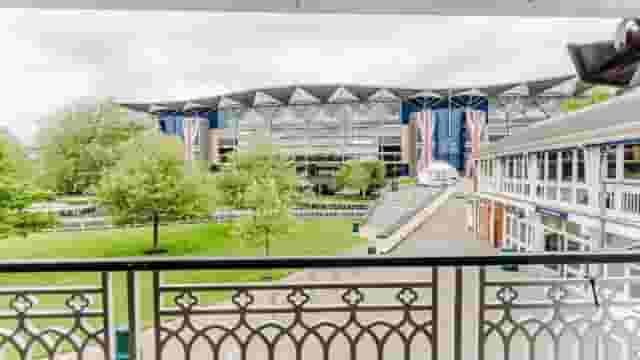 Old Paddock Suite