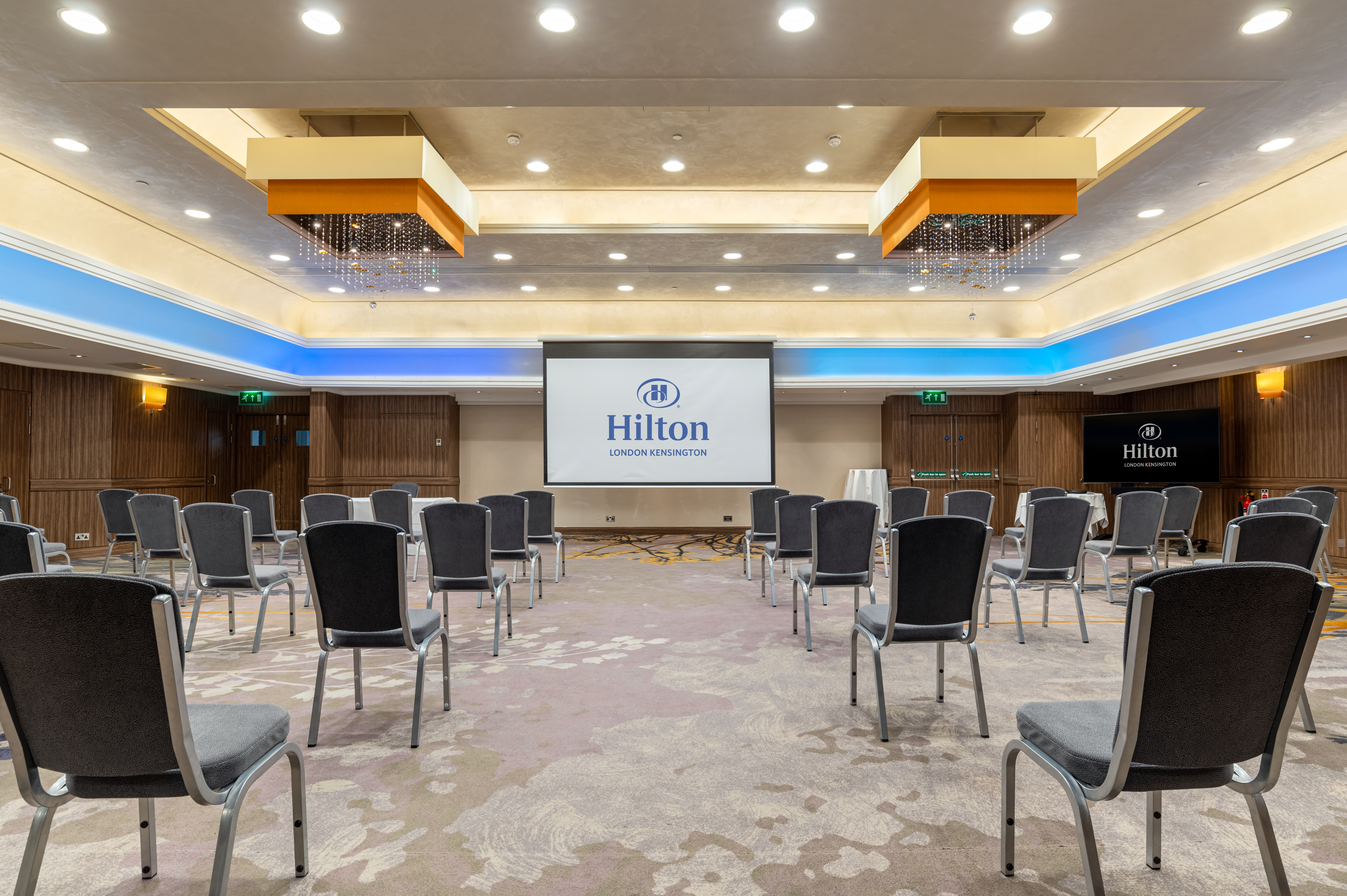 Christie Room at Hilton London Kensington, spacious meeting space for corporate events.