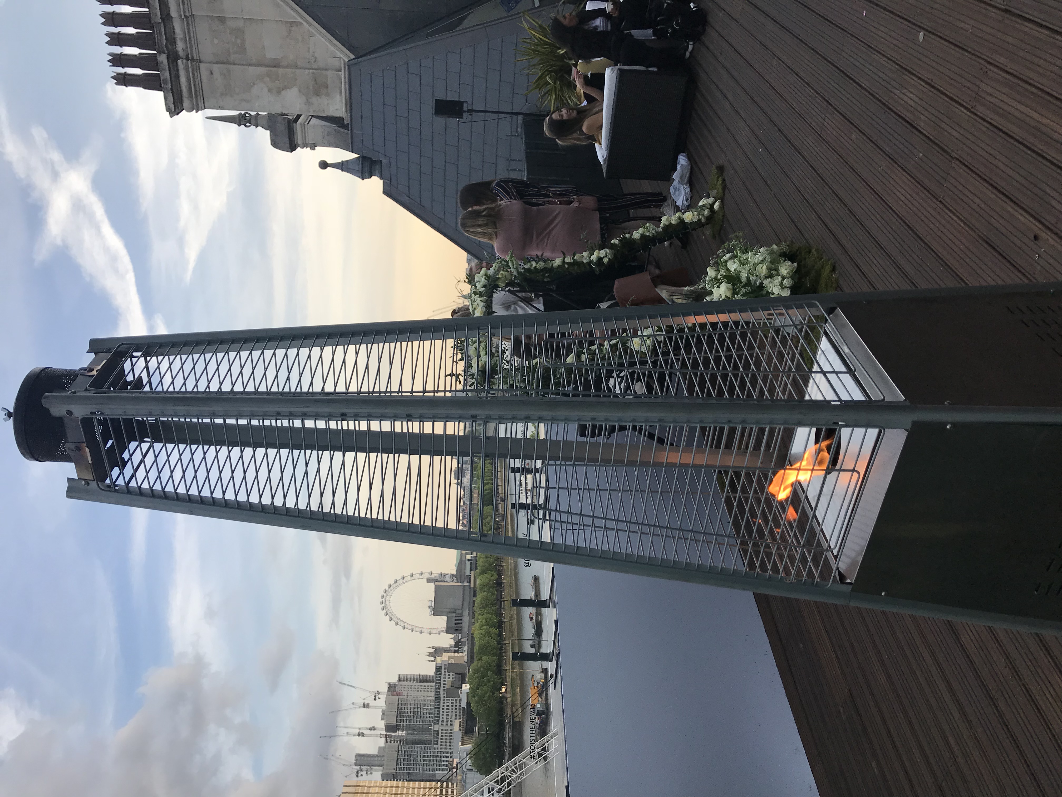 Lounge & Balcony - dnwz0rbfpjv.jpg