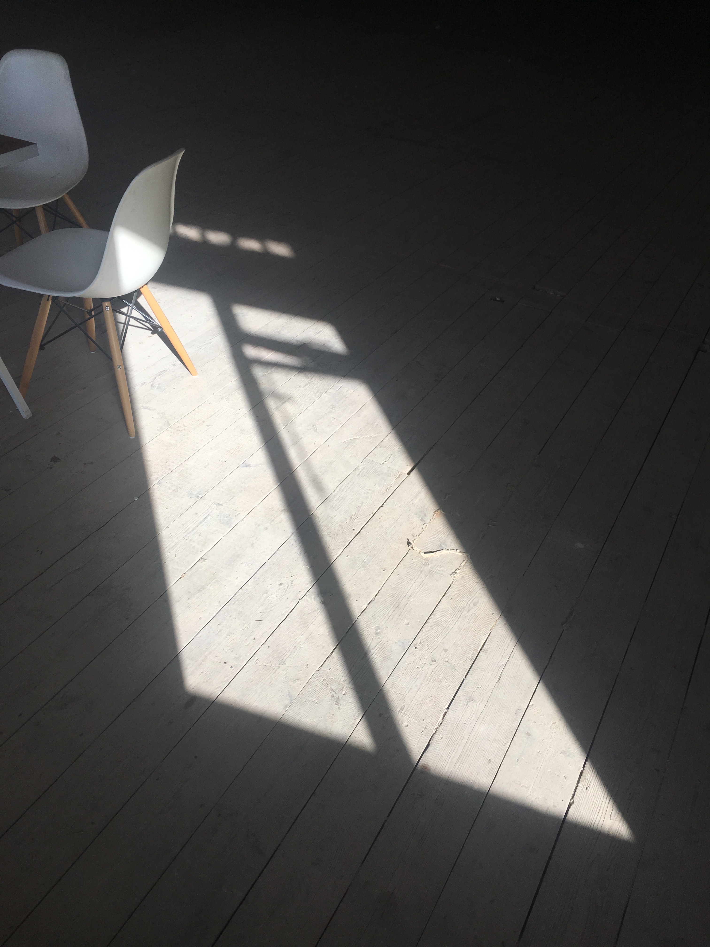 First Floor at 133 Rye Lane: modern wood flooring for corporate meetings and creative workshops.