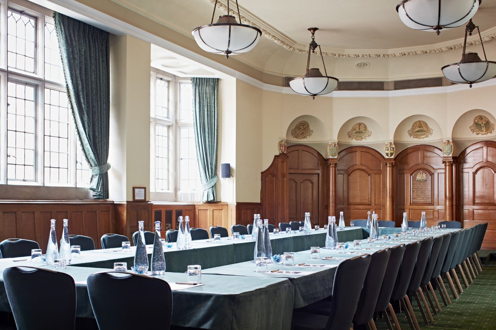 Convocation Hall - v2hbl2tbttc.jpg