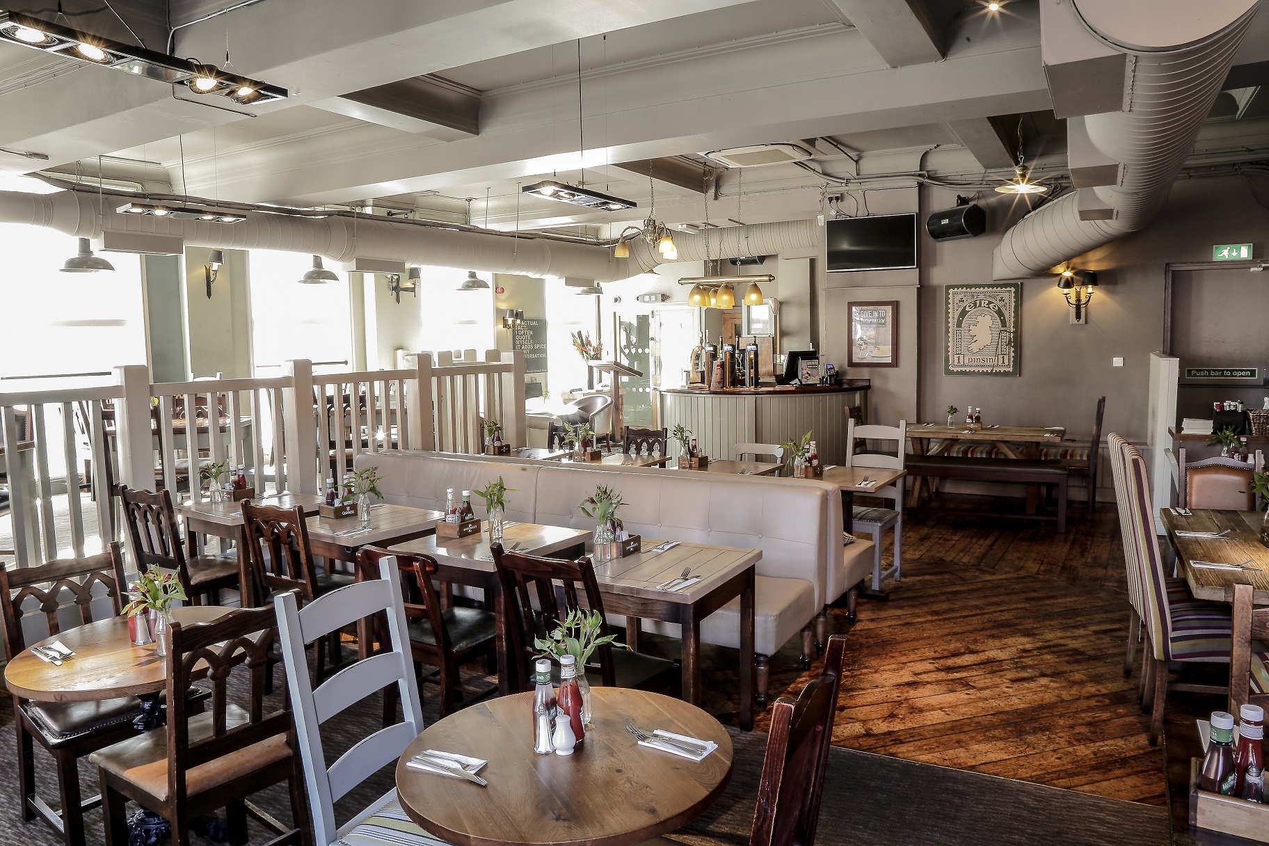 Private Function Room - sxwy1oo3czt.jpg