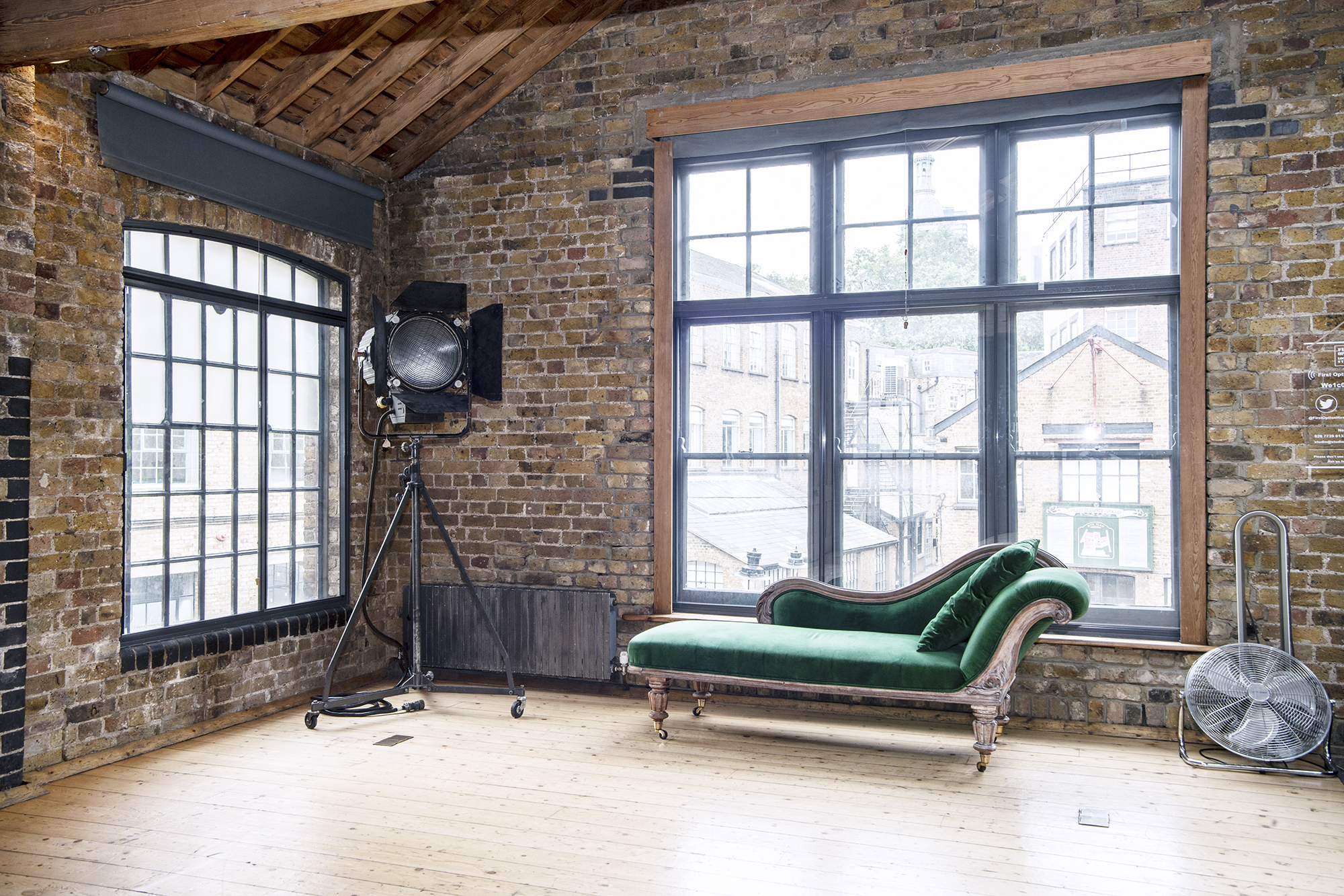 The Studio and its two kitchens - aejj0ykktre.jpg