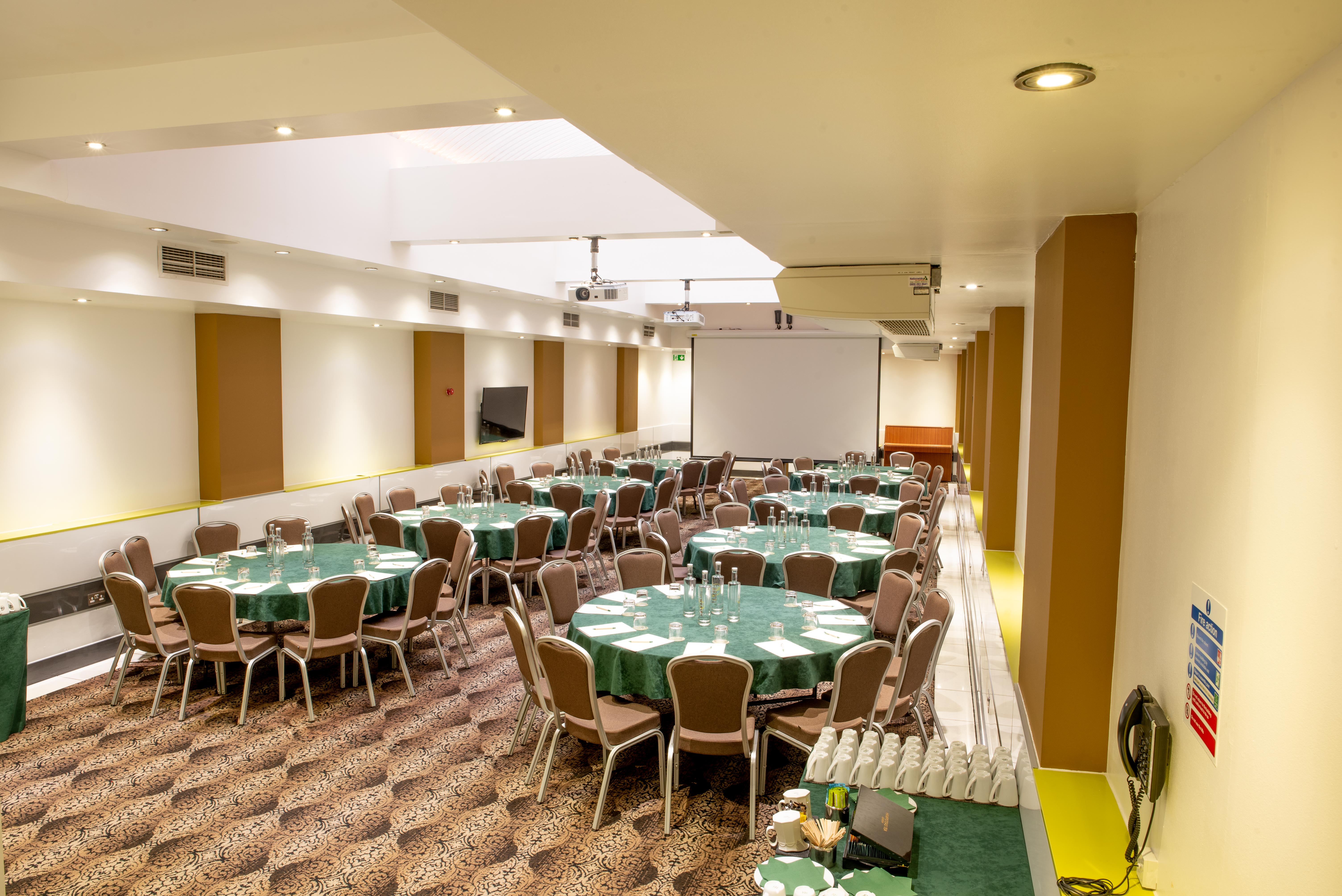 Porter Hall at Wesley Euston Hotel, spacious event space for conferences and banquets.