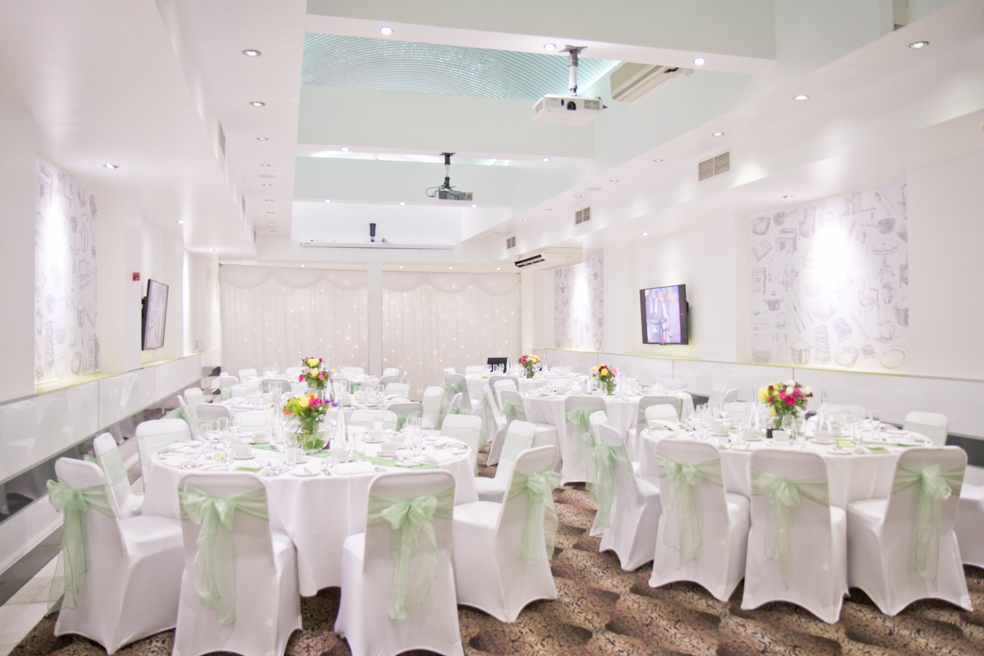 Porter Hall at Wesley Euston Hotel, elegant event space for weddings and corporate gatherings.