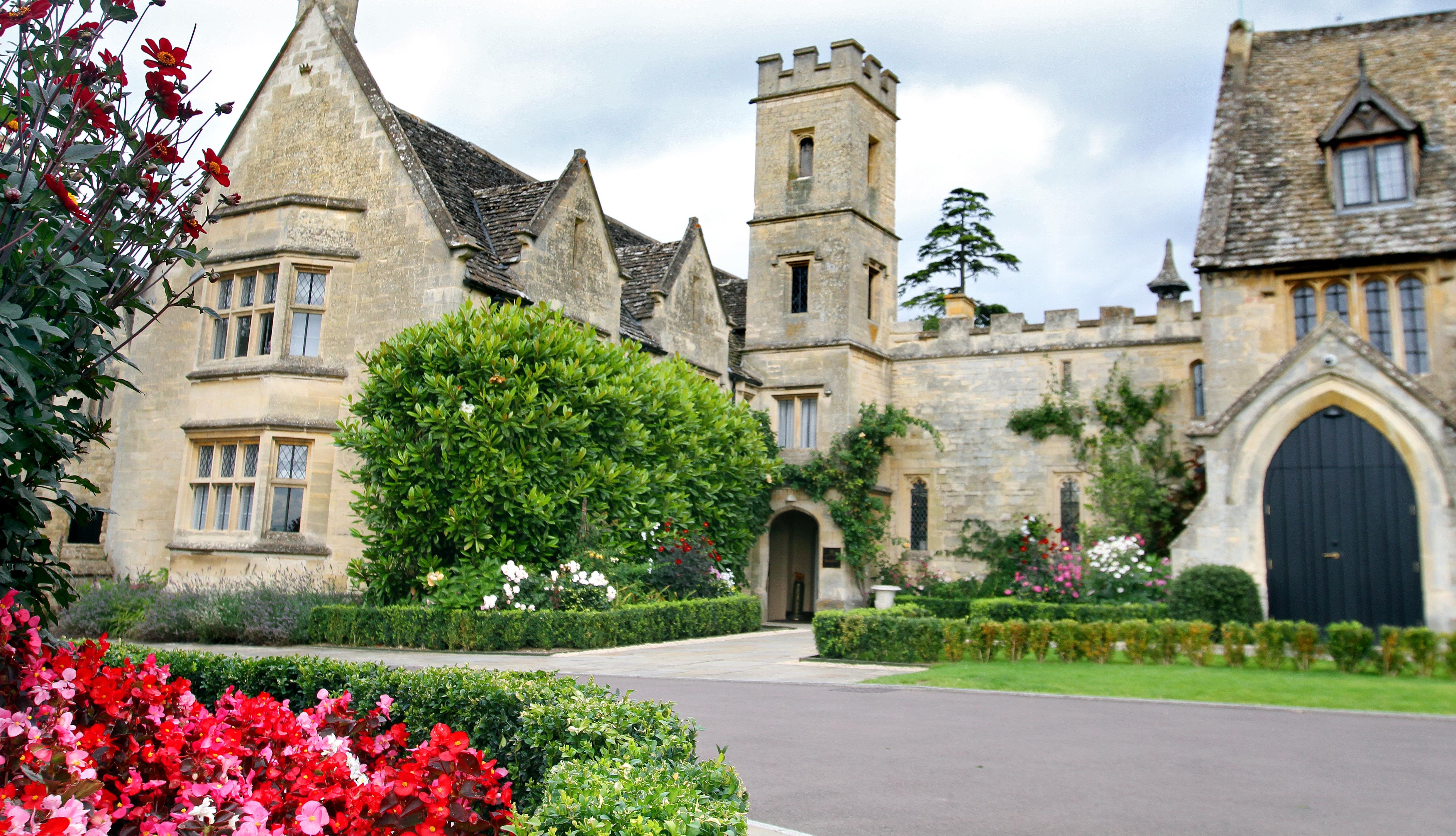 De La Bere Court - l2kkibrrcjx.jpg