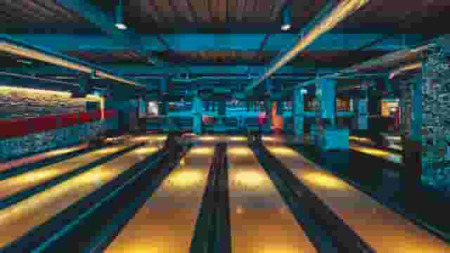 EAST & WEST Wing - Lane Hire