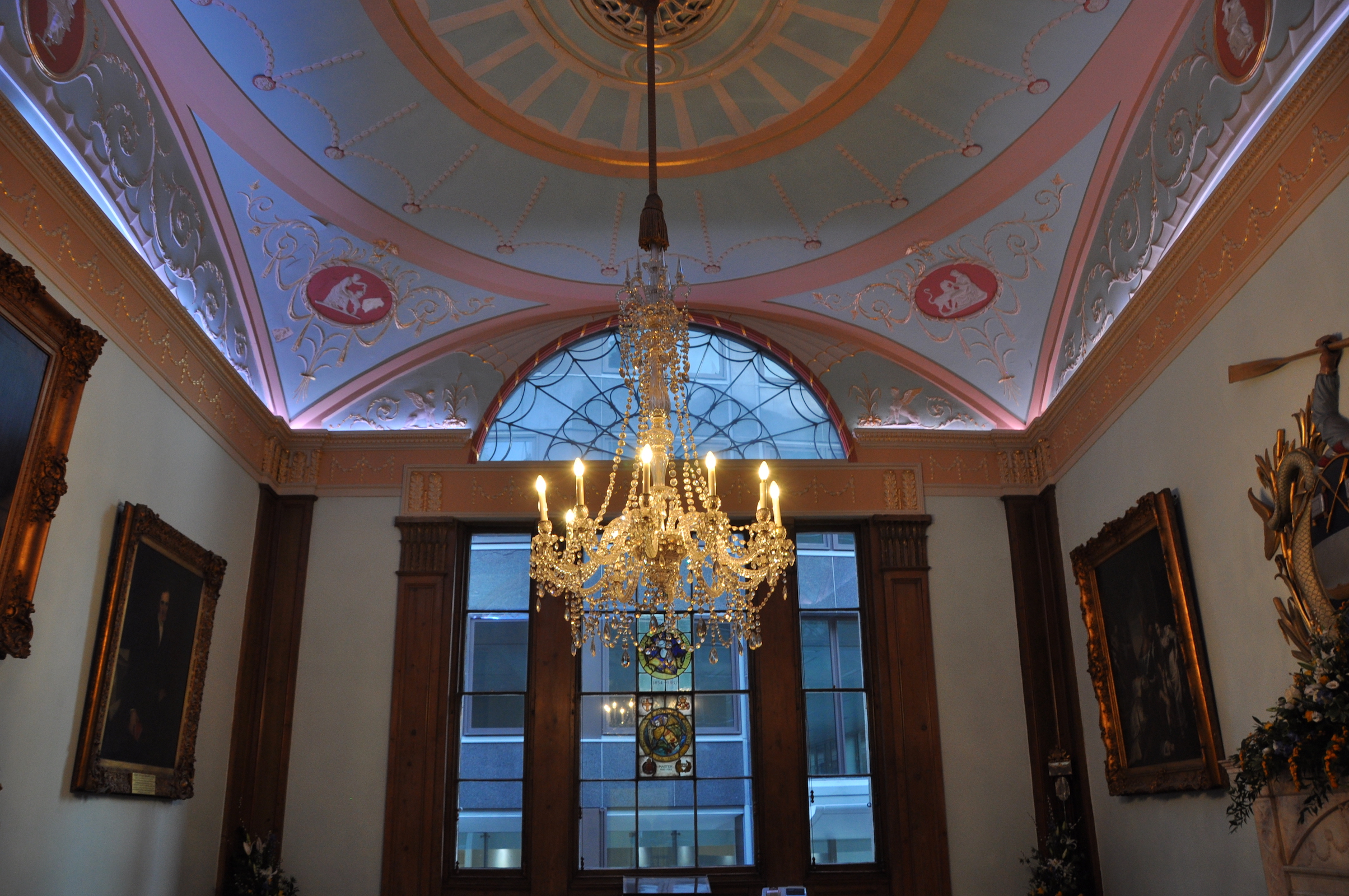 Court Room - 5fdkvp0z24m.JPG