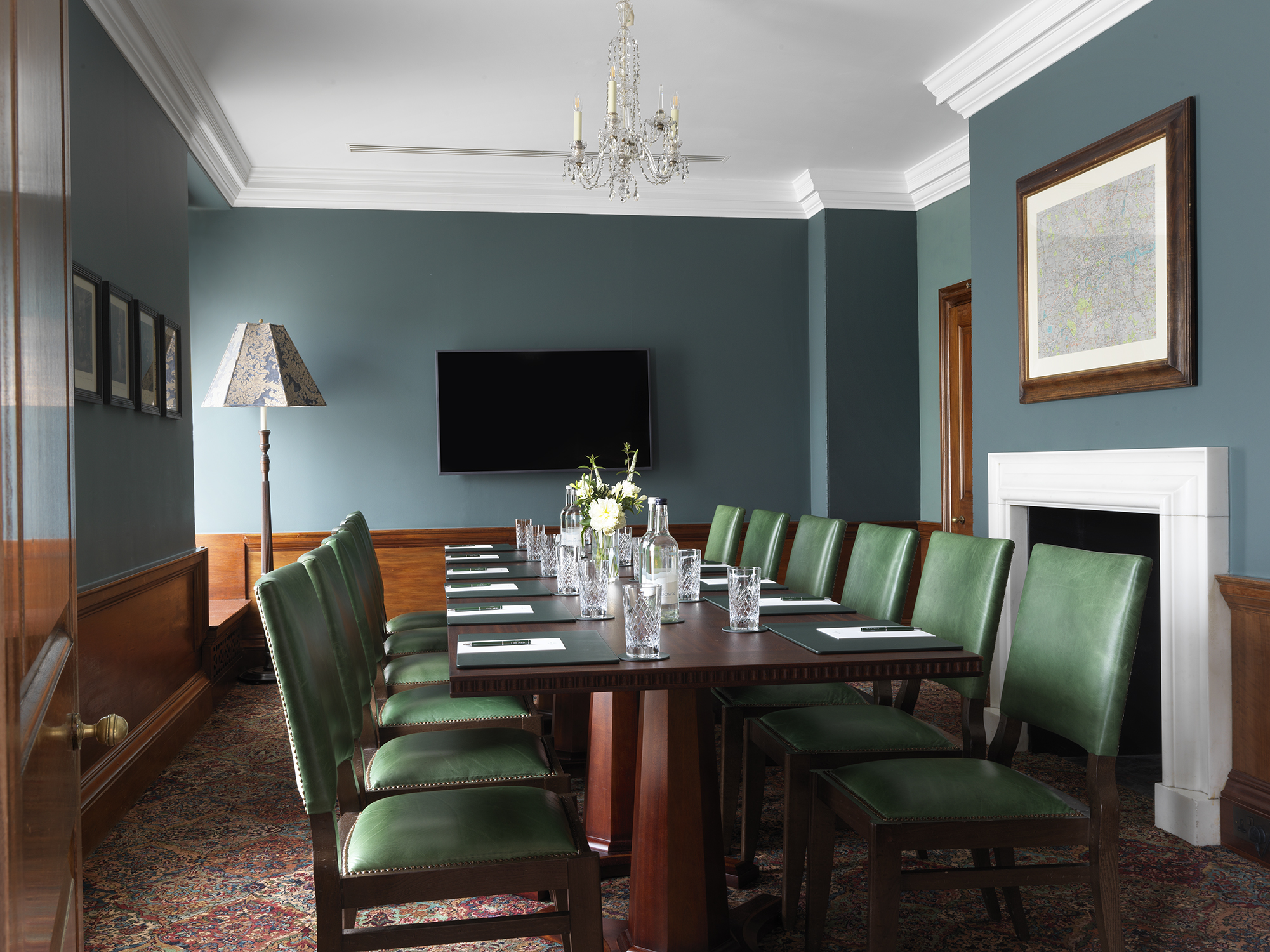 The Rose Room - yvt4jjrd5t2.jpg