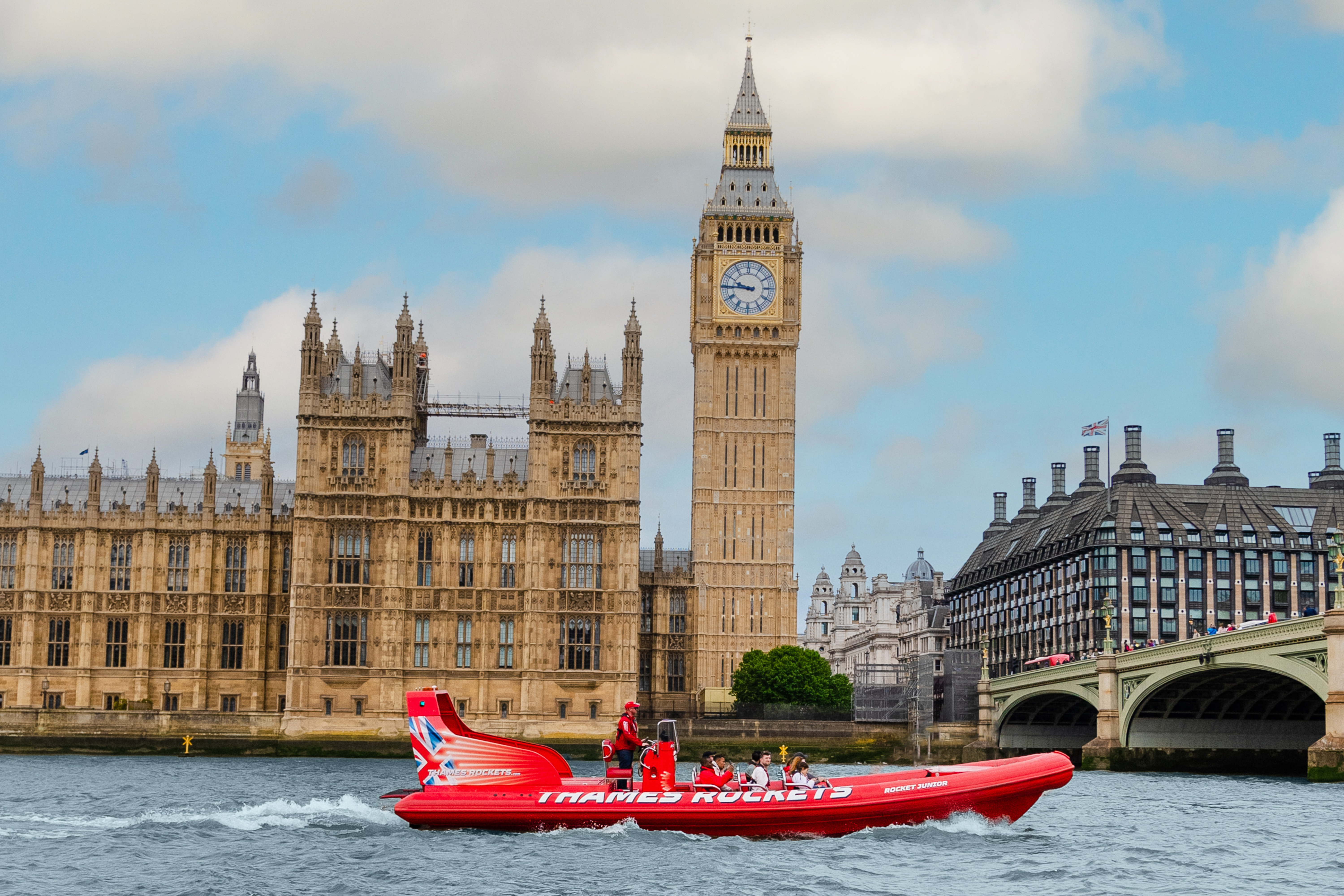 Thames Rockets RIB boat on the River Thames for corporate team building and incentive events.