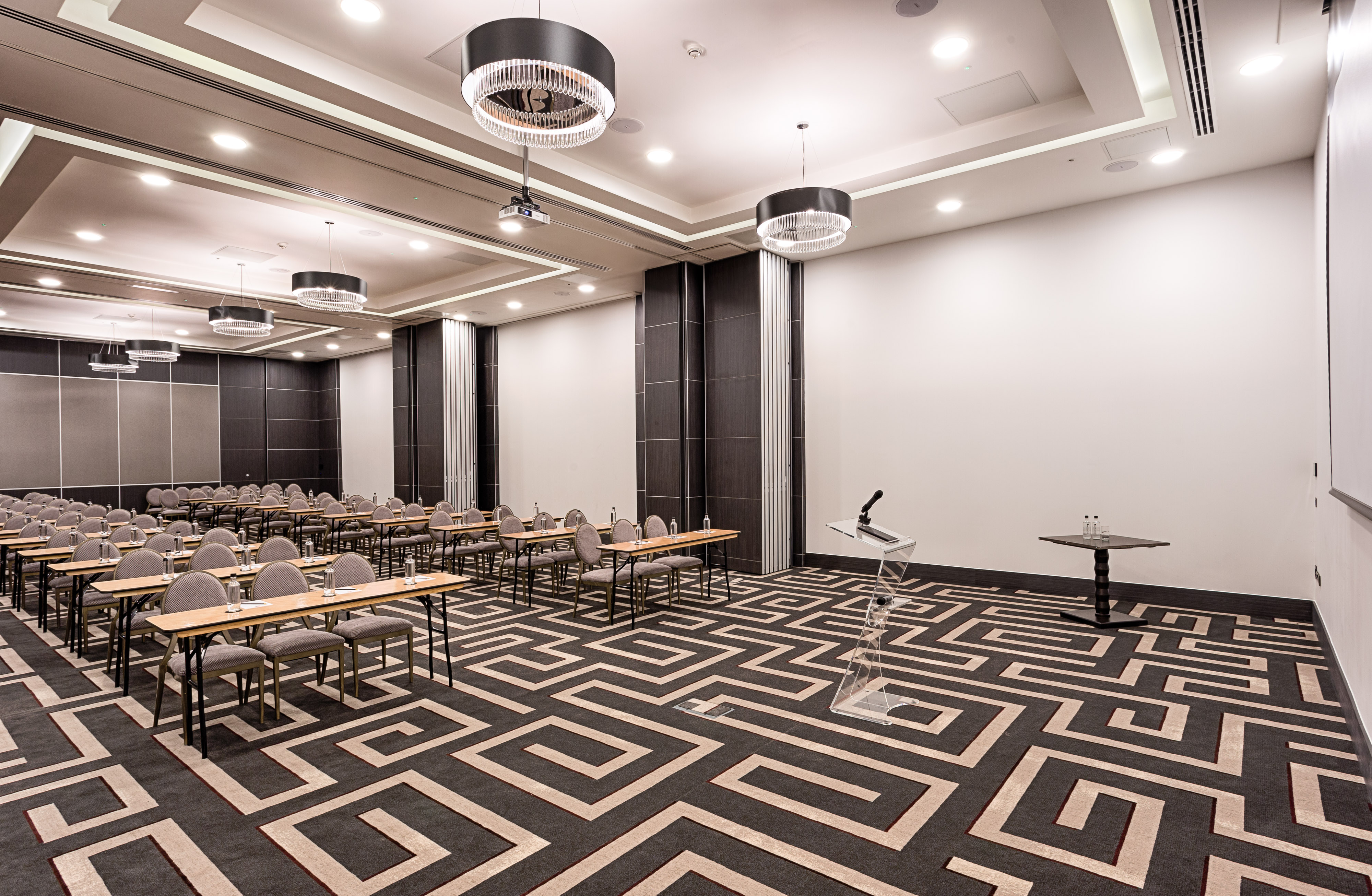 Chamber Suite 1-5 - hl4vtrfapdh.jpg