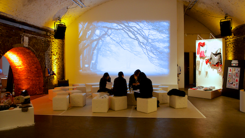 Studio 2 - bl3o02i2yyy.jpg