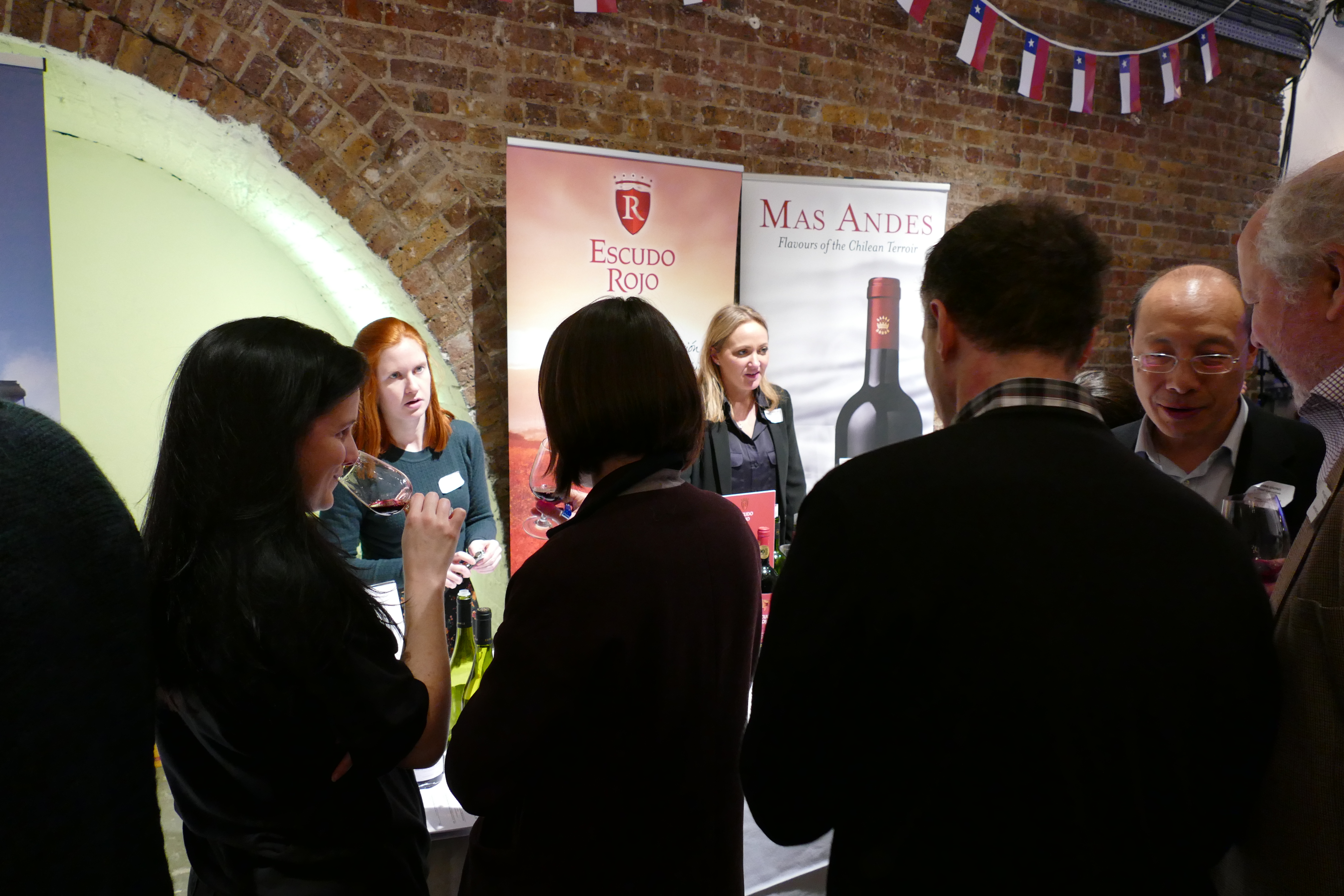 Studio 2 - hyzt3s0ho25.JPG