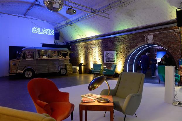 Studio 2 - vfmpk0ghdub.jpg