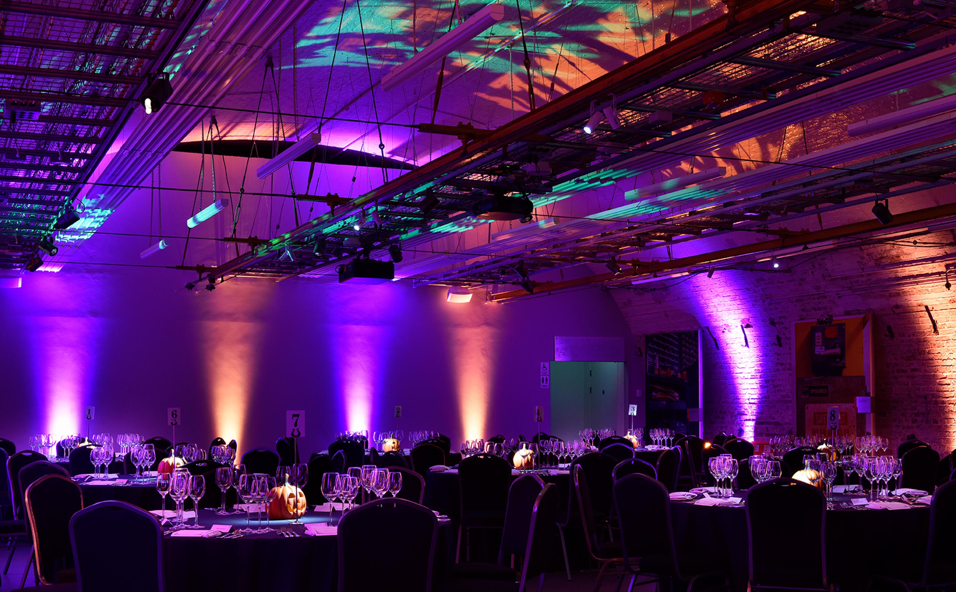 Mail Rail - q5g43545mzz.jpg