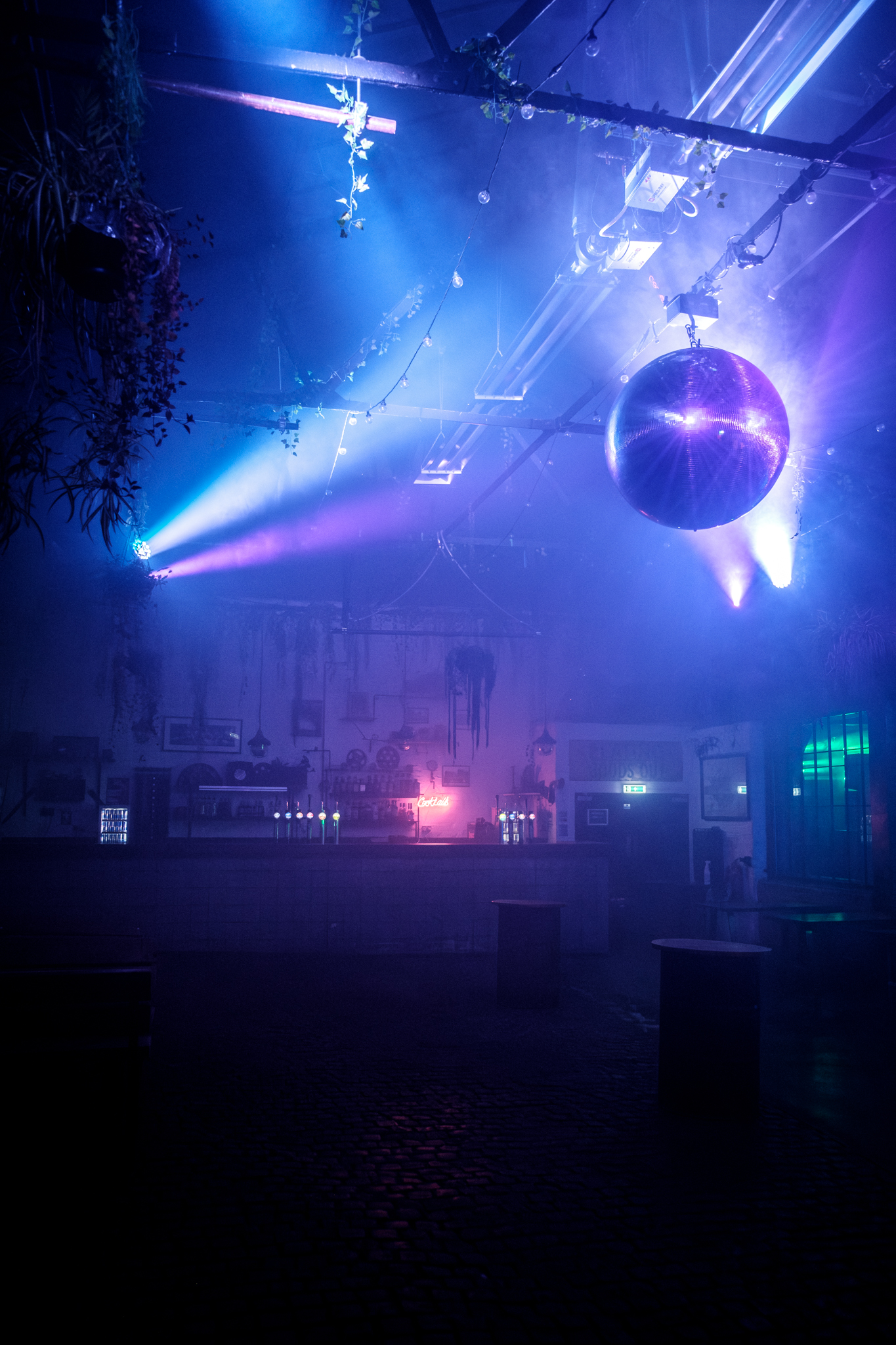 Courtyard  - fx23lzmlhns.jpg