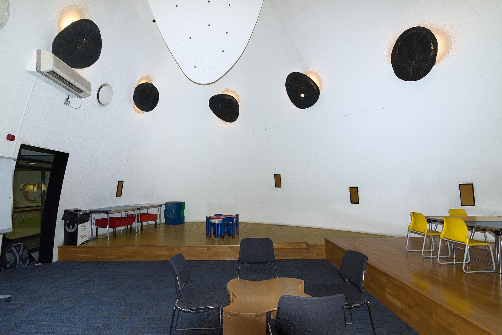 Peckham Pod 2 - ybxwg5iz20v.jpg