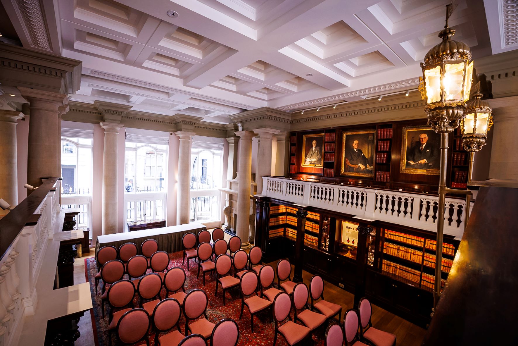 Members Room - jtm1e25seev.jpg