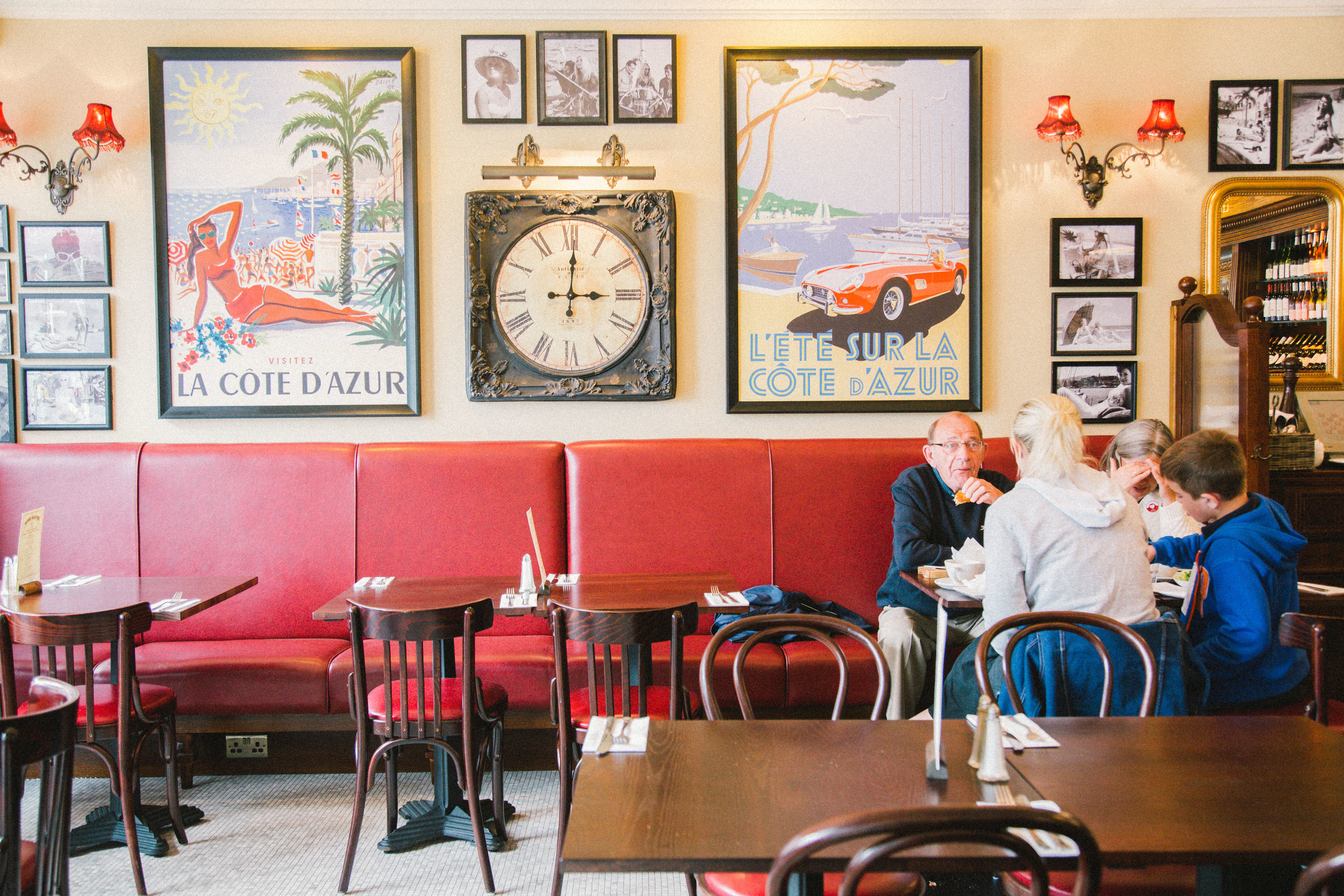 Charming café venue with vintage décor, perfect for meetings and gatherings at Café Rouge.