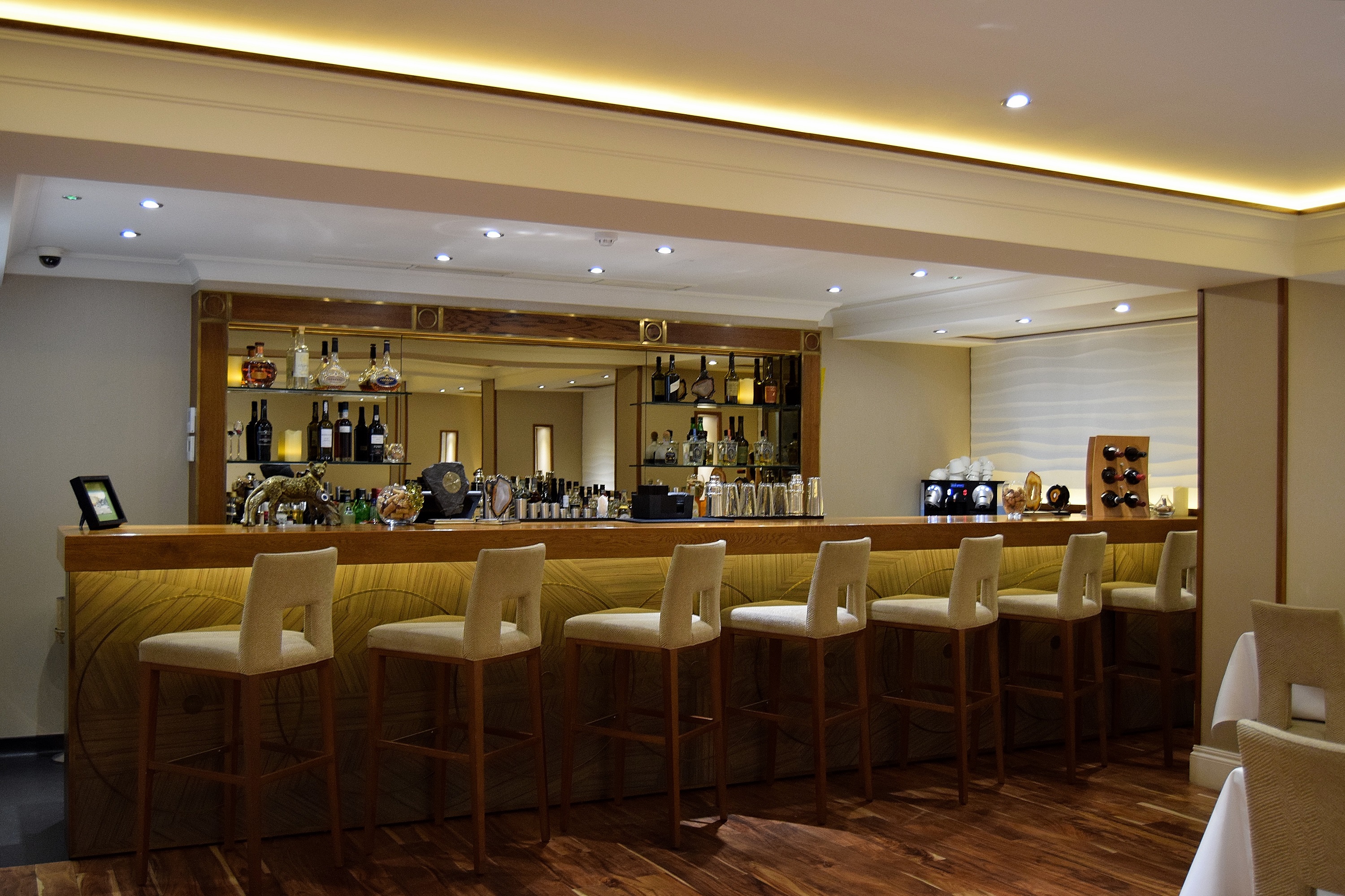 Coloured Canyon Bar at Alexandrie Restaurant, modern design for networking events.