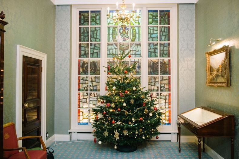 The Court Room - oahm4ybegne.jpg