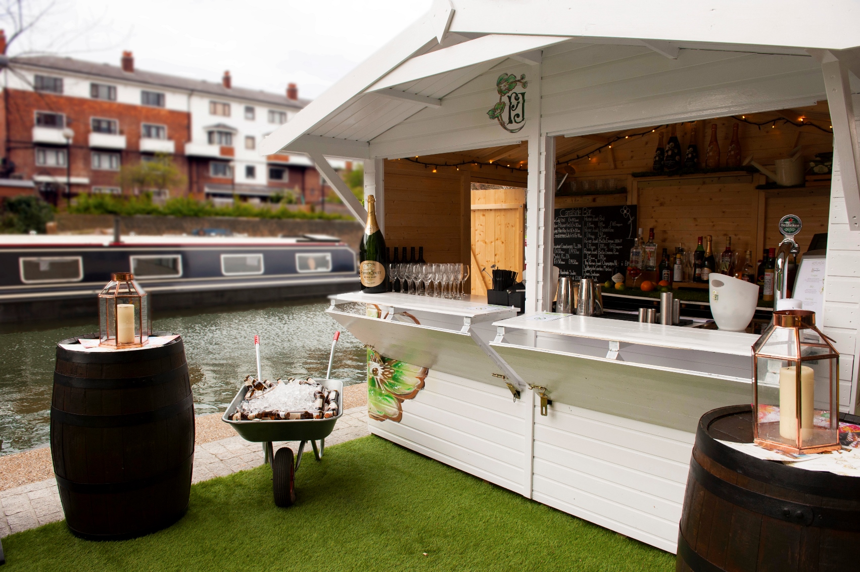 Whole venue - irvkwcn0ssl.jpg