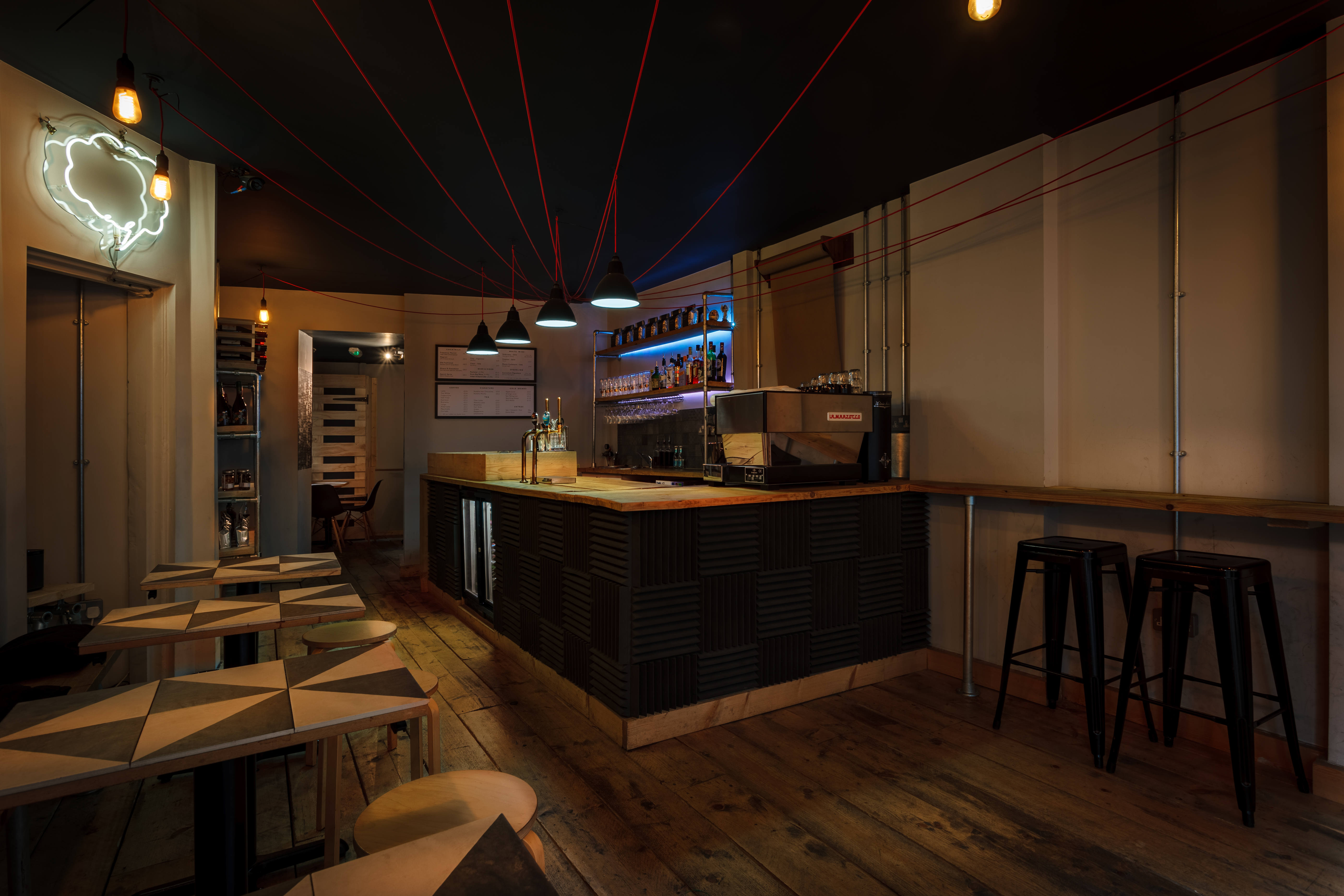 Modern bar in Frequency, ideal for networking events and intimate gatherings.