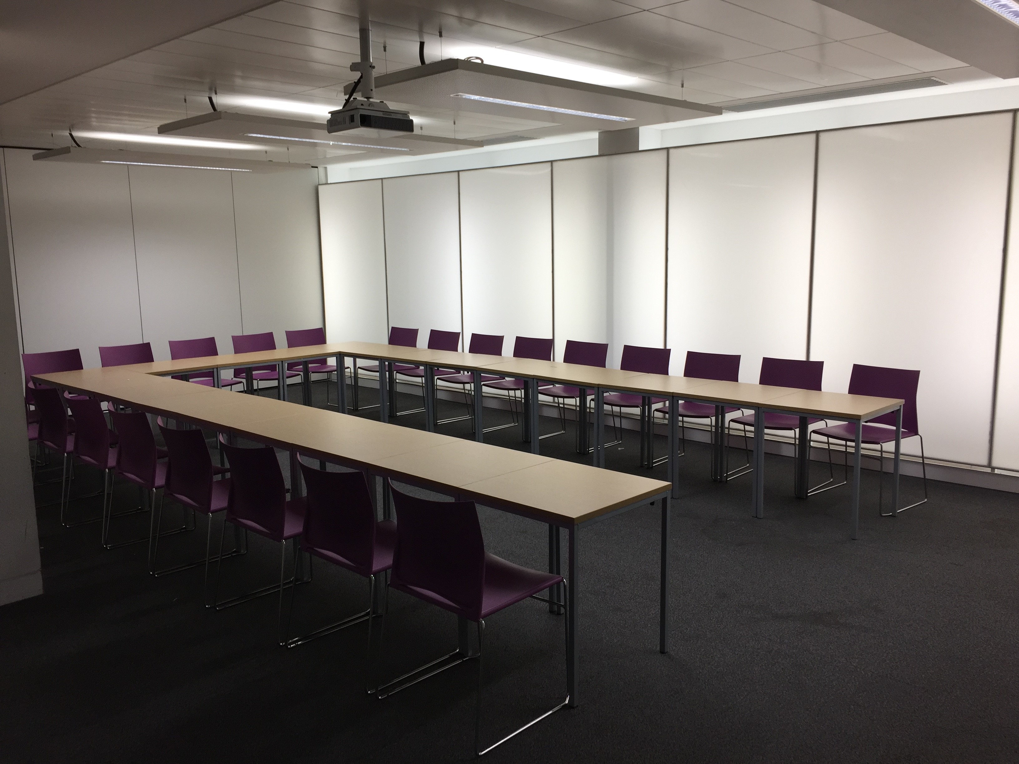 Blomeley Room 1 at Queen Mary University, modern meeting space for workshops and collaboration.