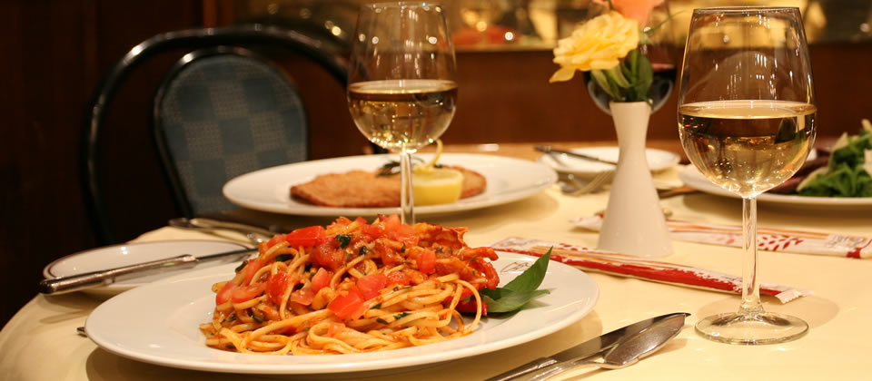 Main Restaurant - 52jlgcodav4.jpg