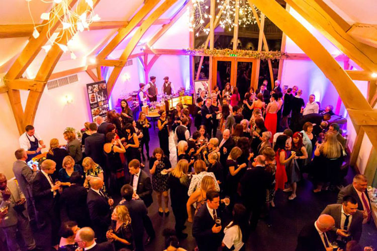 Oak Barn - y5coz0qe3cp.jpg