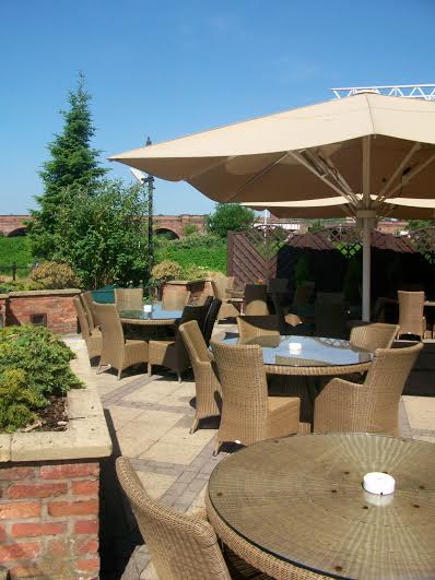 Terrace  - yqk51020bd1.jpg