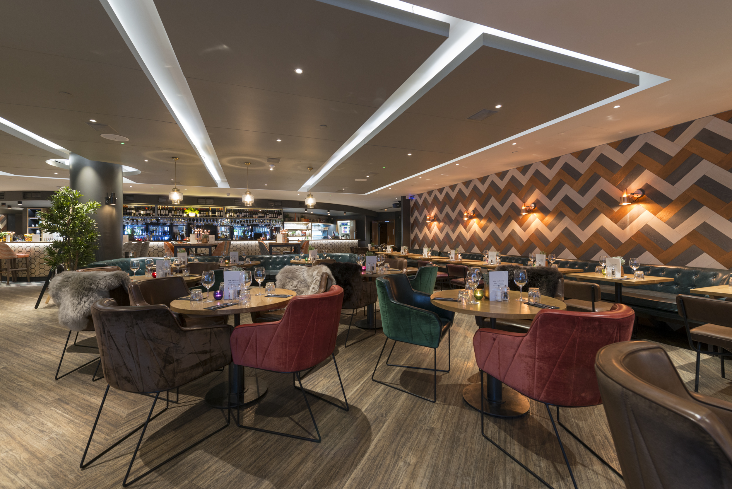 Modern restaurant venue with stylish decor, ideal for events and meetings.