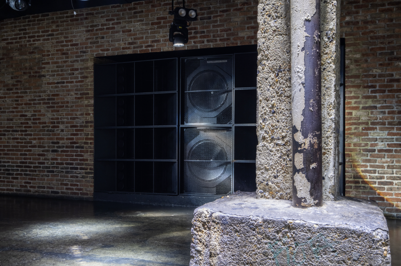 The Warehouse - rgd2n4ibrsl.png