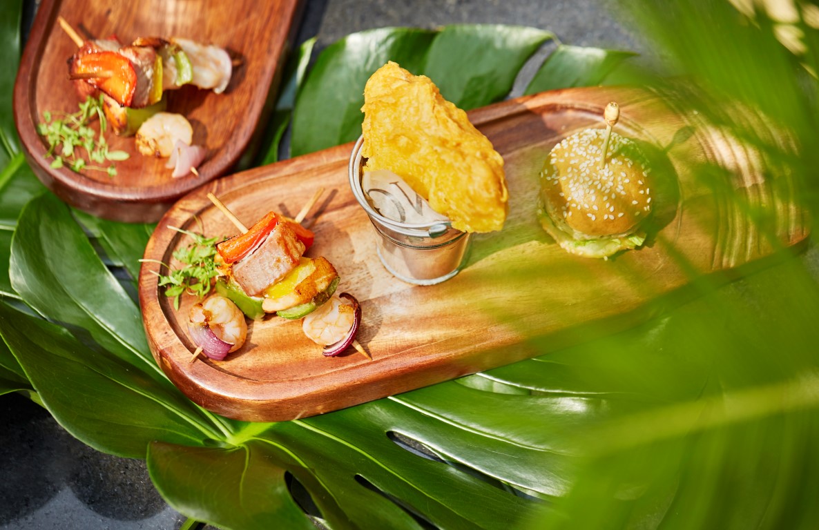 The Beach Bar - xvtozow5zmx.jpg